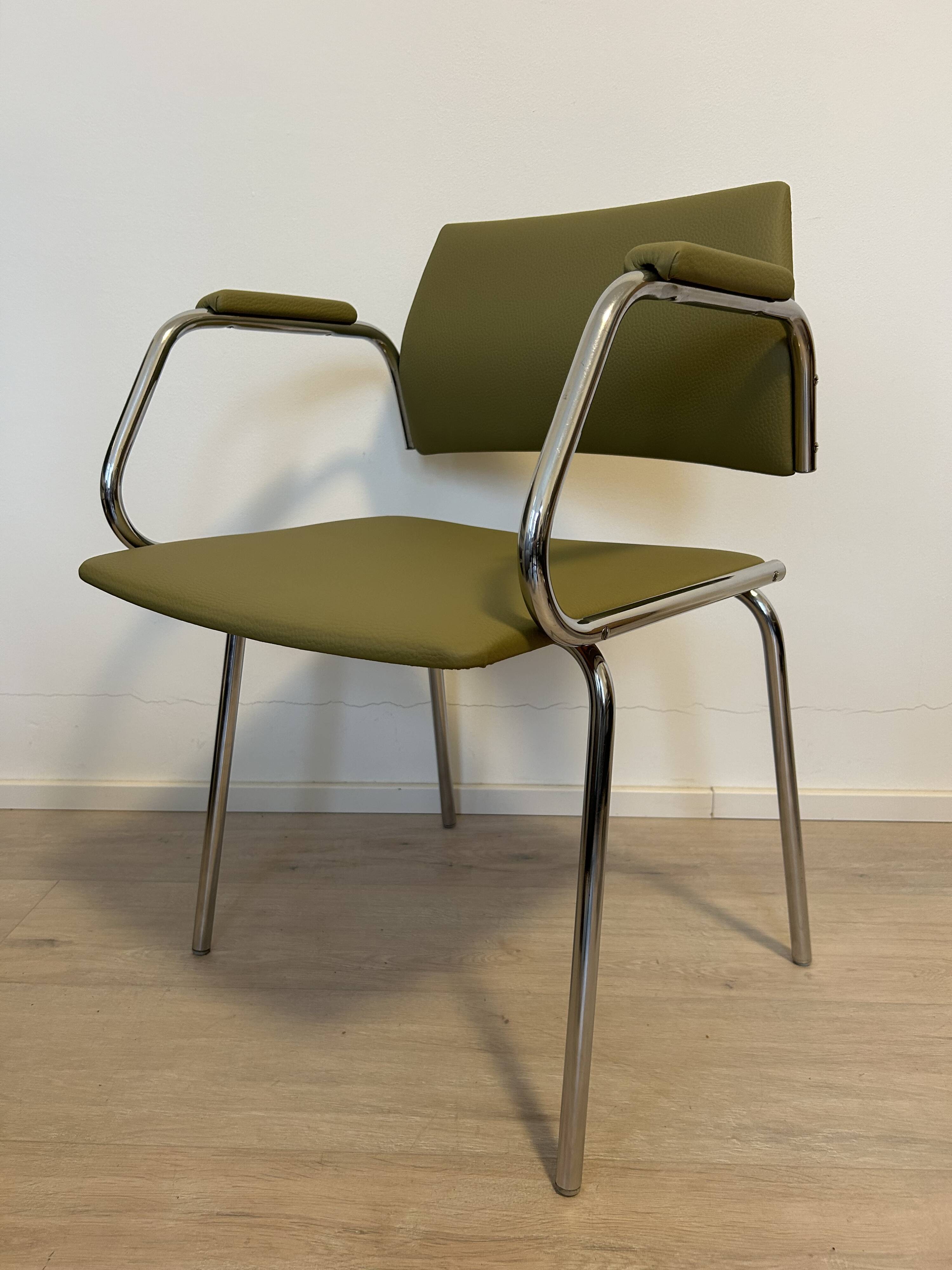 Fully restored Kovona Olive Office Chair K-314 from Czechoslovakia 1970’s