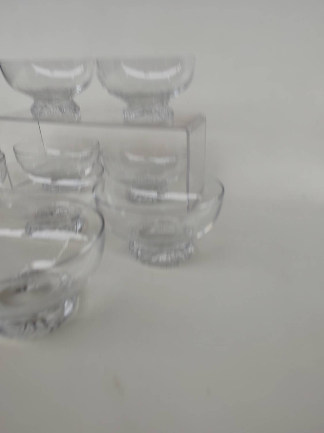 10 crystal champagne coupes, by Daum. 1970s.