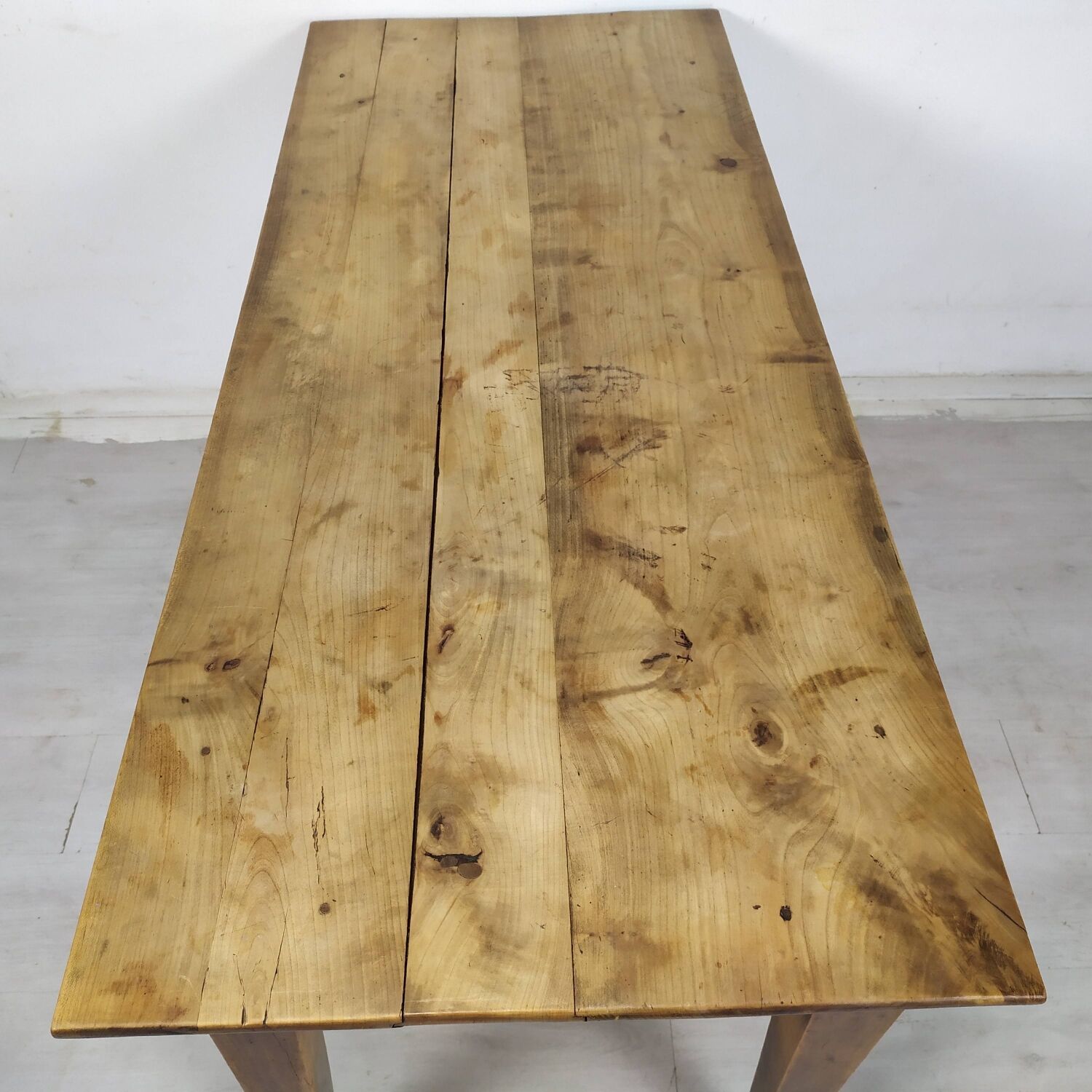 Table de ferme bistrot