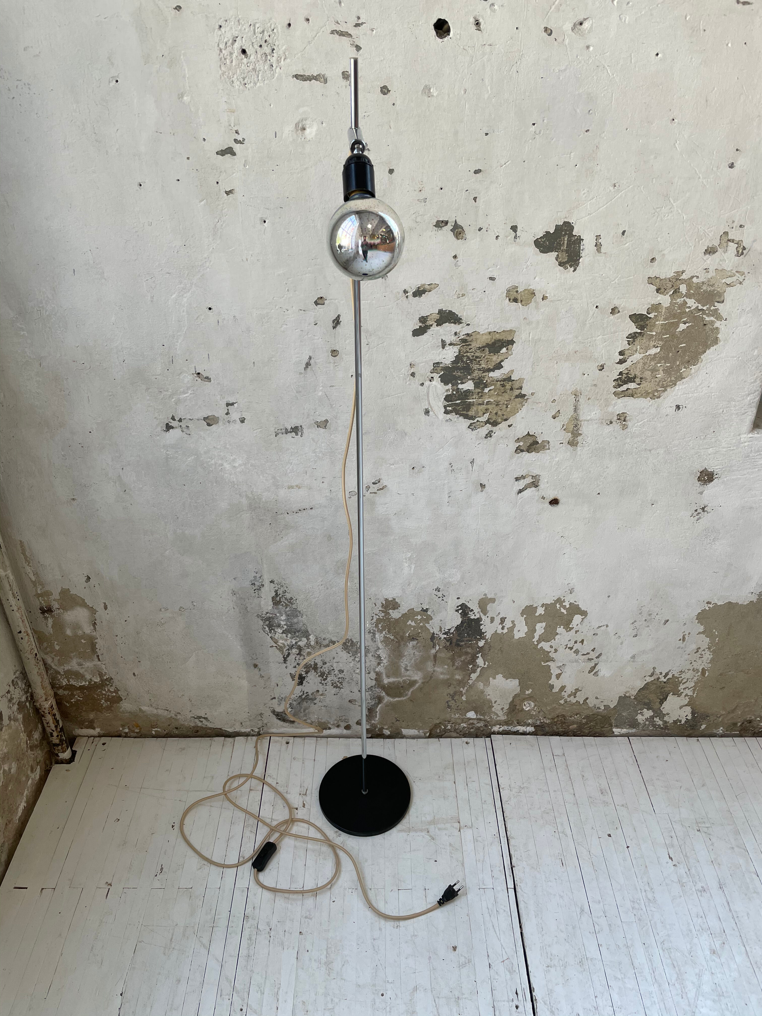 Lamppost "Oluce" design 70s