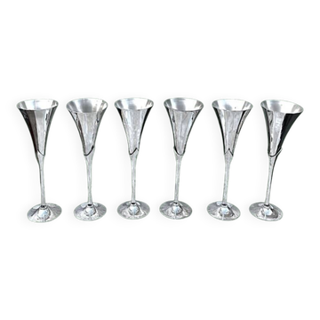 Série de six flûtes à champagne vintage en métal chromé – années 1970