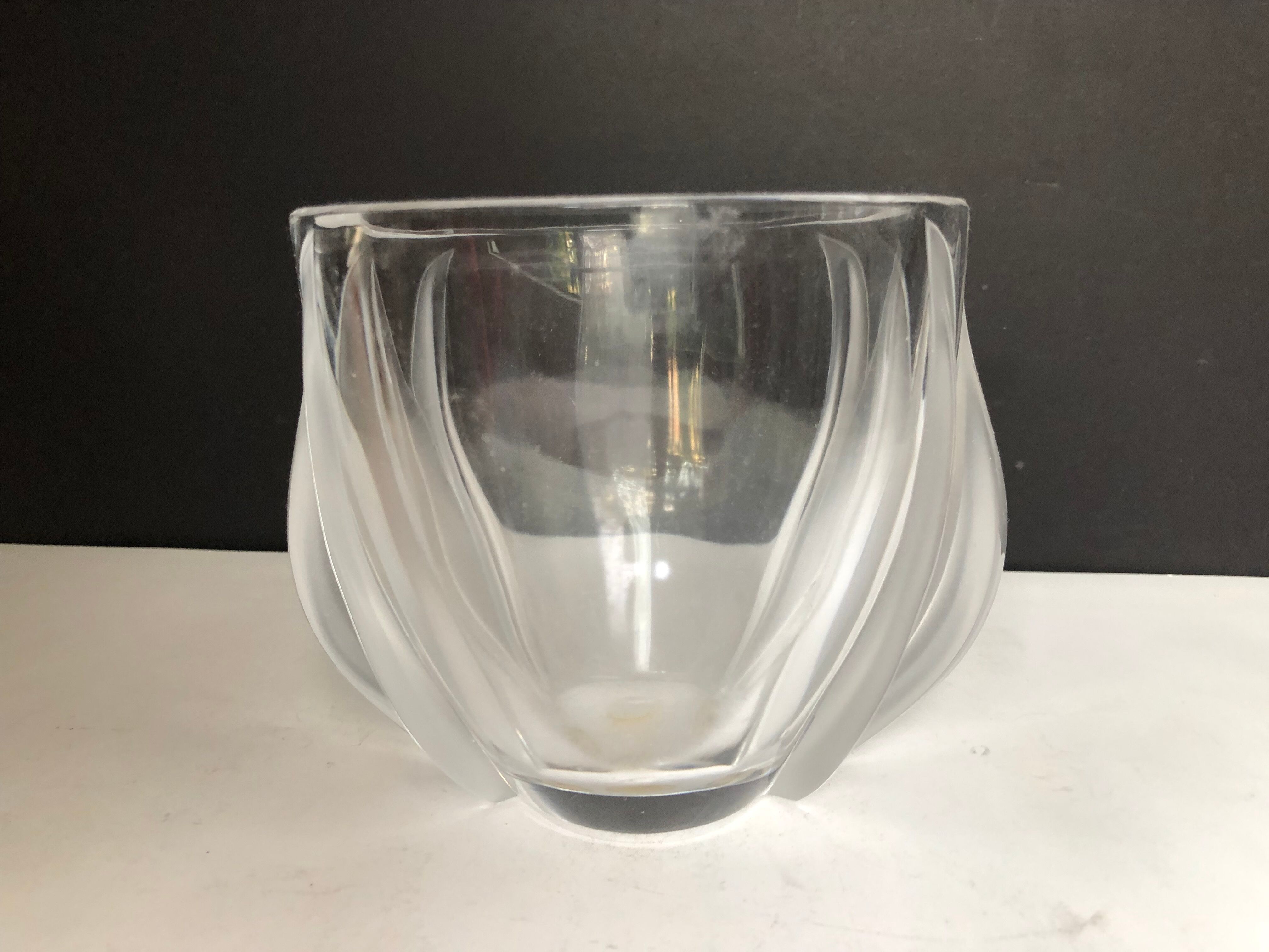 Tulip vase in Lalique crystal