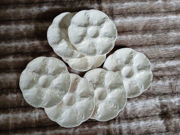7 assiettes à huitres anciennes Gien