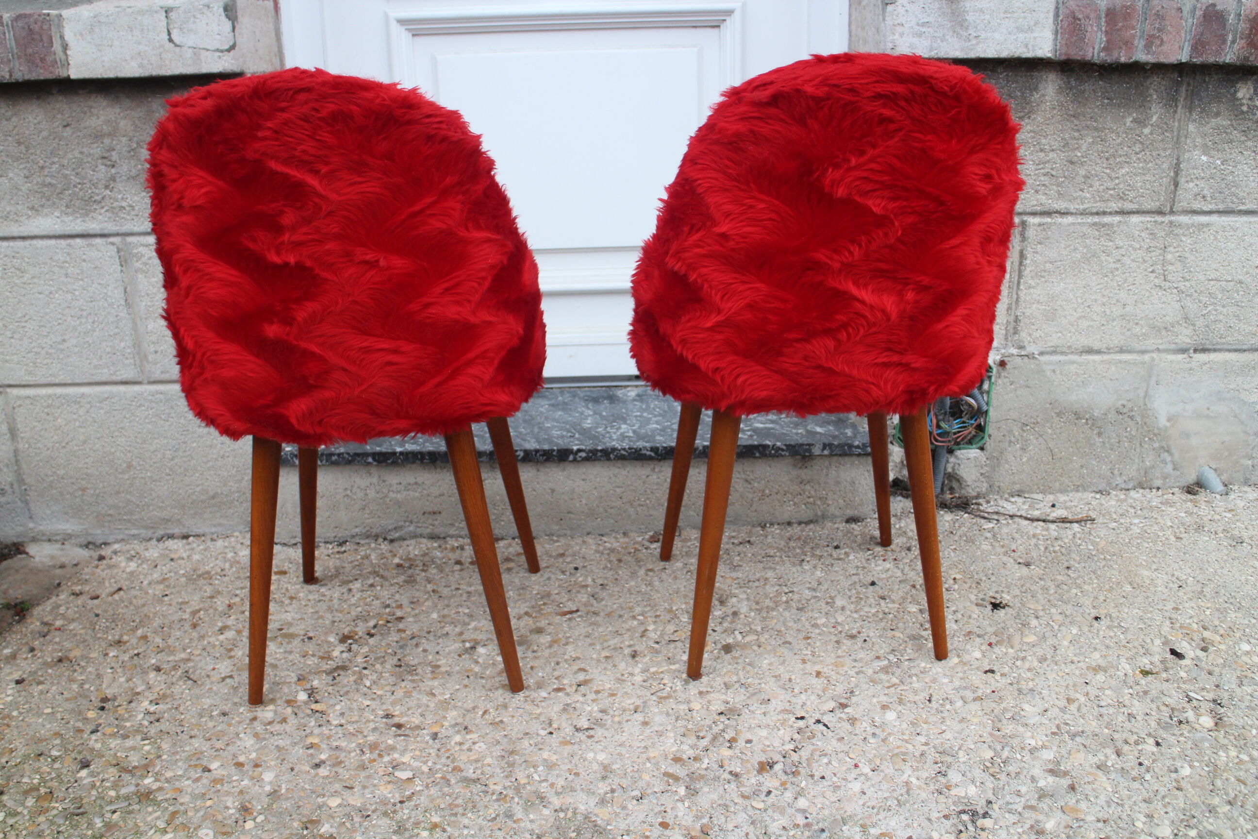 Moumoute chairs