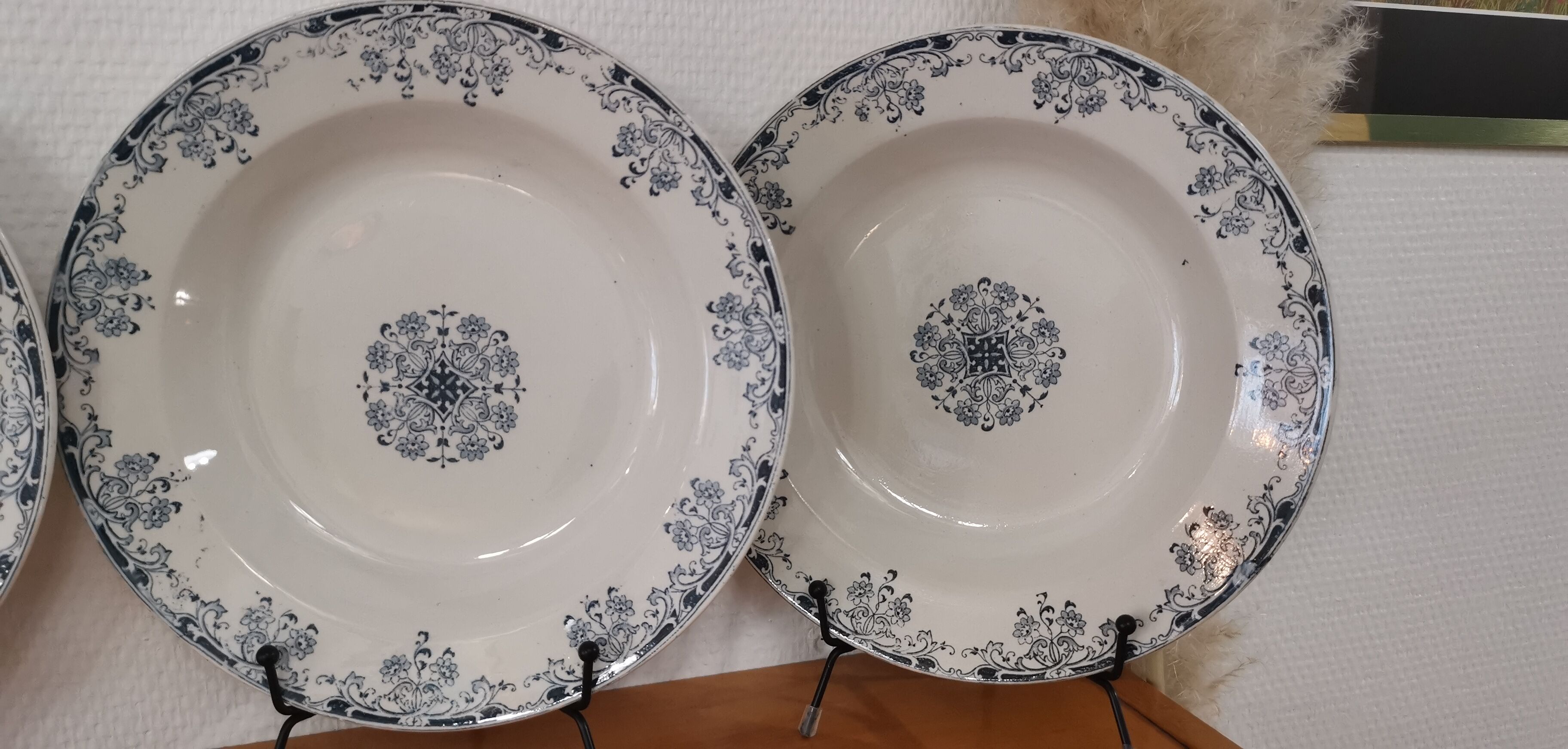 4 hollow iron earthenware plates, Mignon model, H & Cie