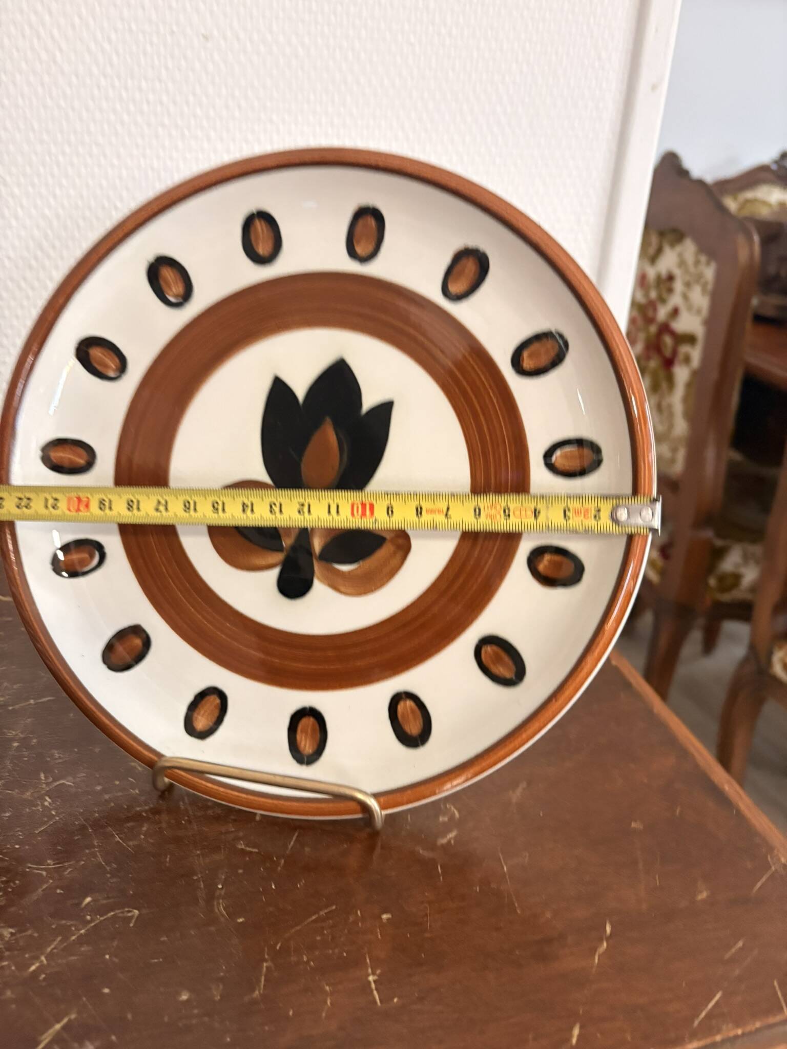Lot 7 Flat Plates Boch Louvière Kimono Tulip Brown Flowers Vintage
