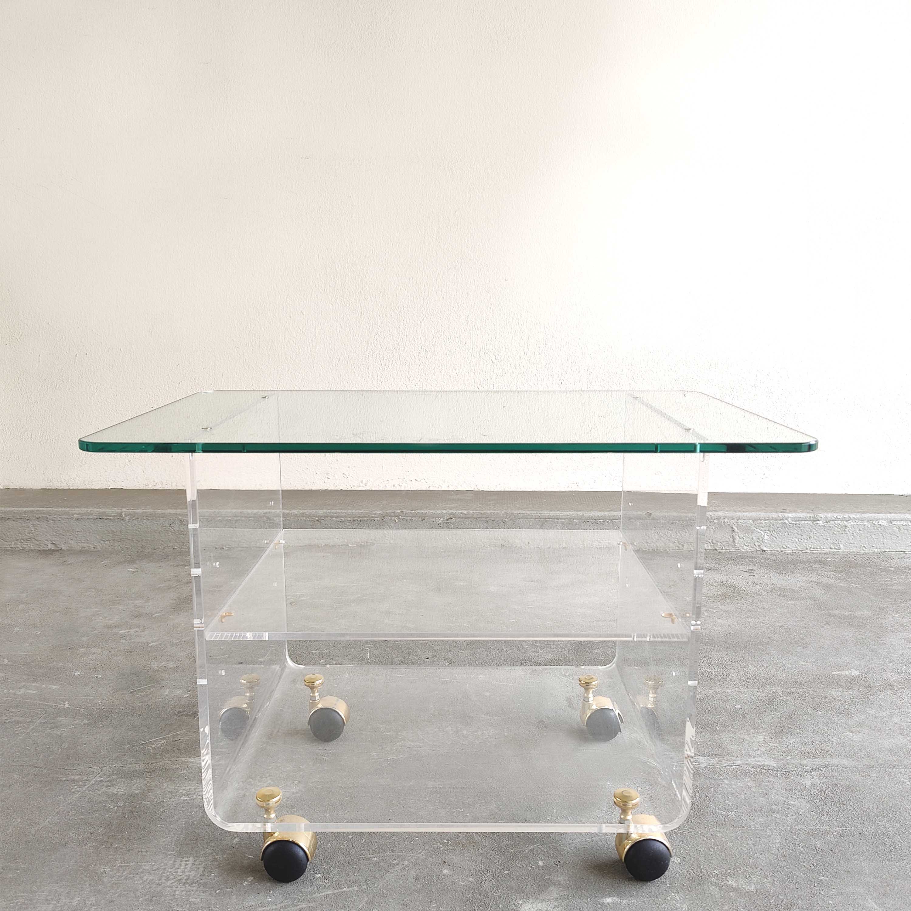 Transparent platinum service David Lange