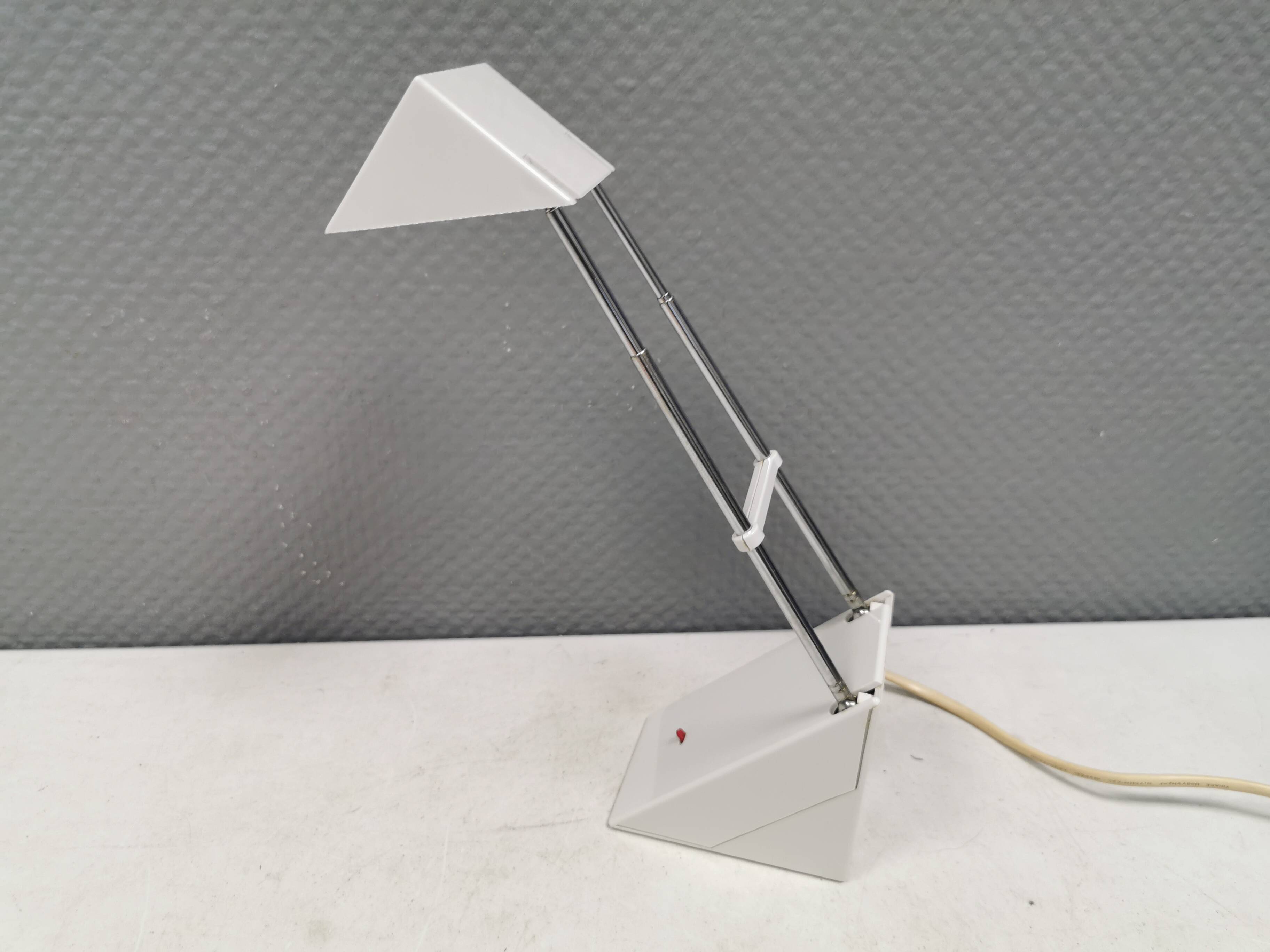 Vintage minimalist white telescopic adjustable lamp from Ikea Sweden 1991