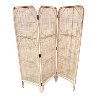 Canage triptych screen