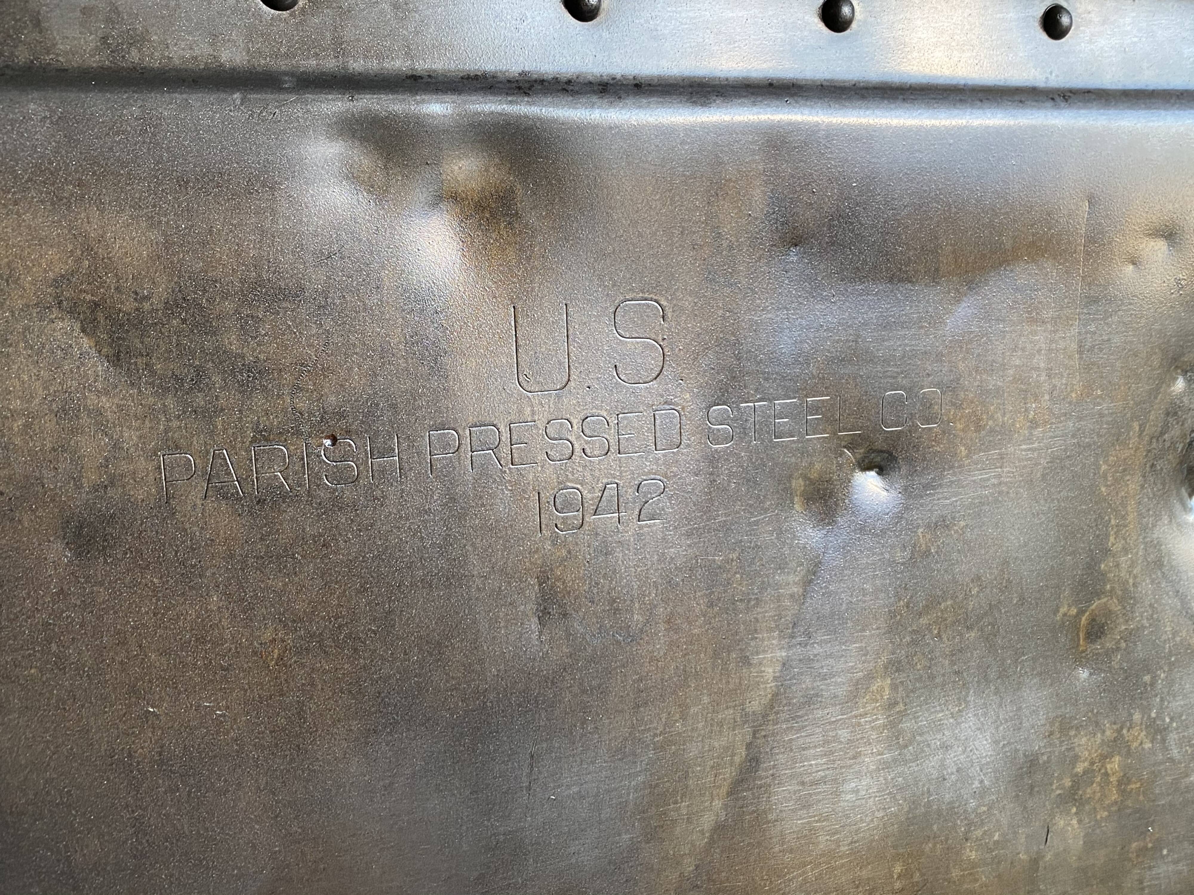 Metal workshop furniture