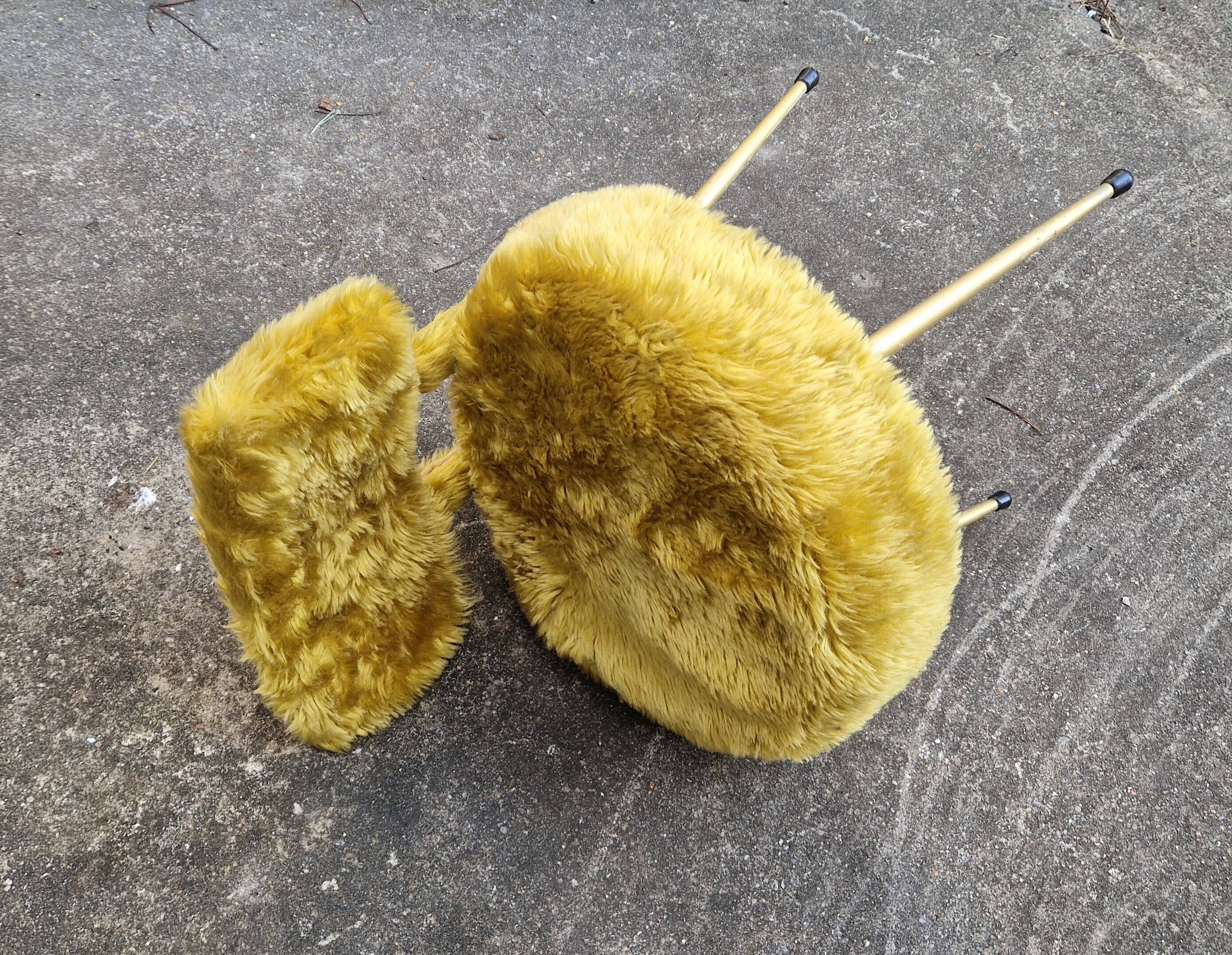 Vintage 1970s Pelfran-style shaggy chair