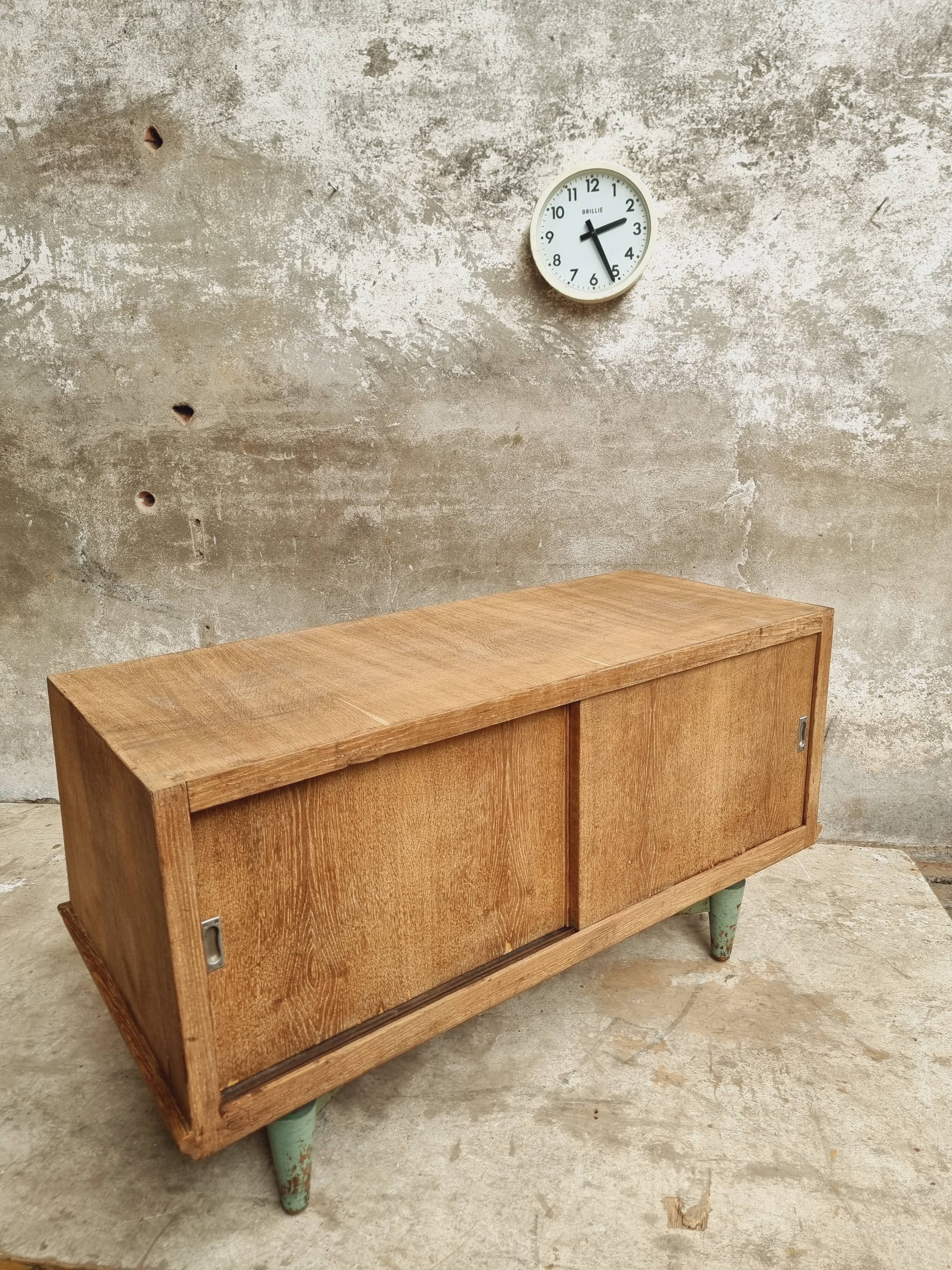 Side table in oak