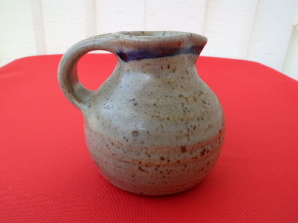 Pichet en grès signé yvonne Seyve & Josiane Chaudet