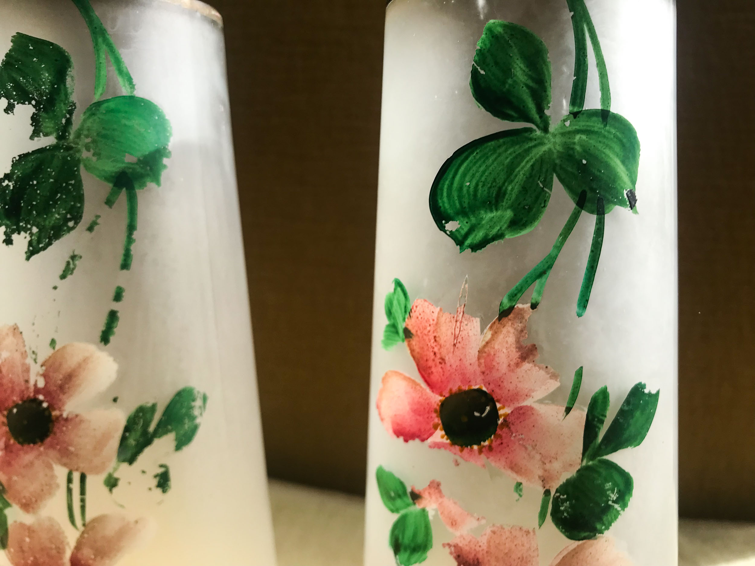 Pair of art deco vases in glass