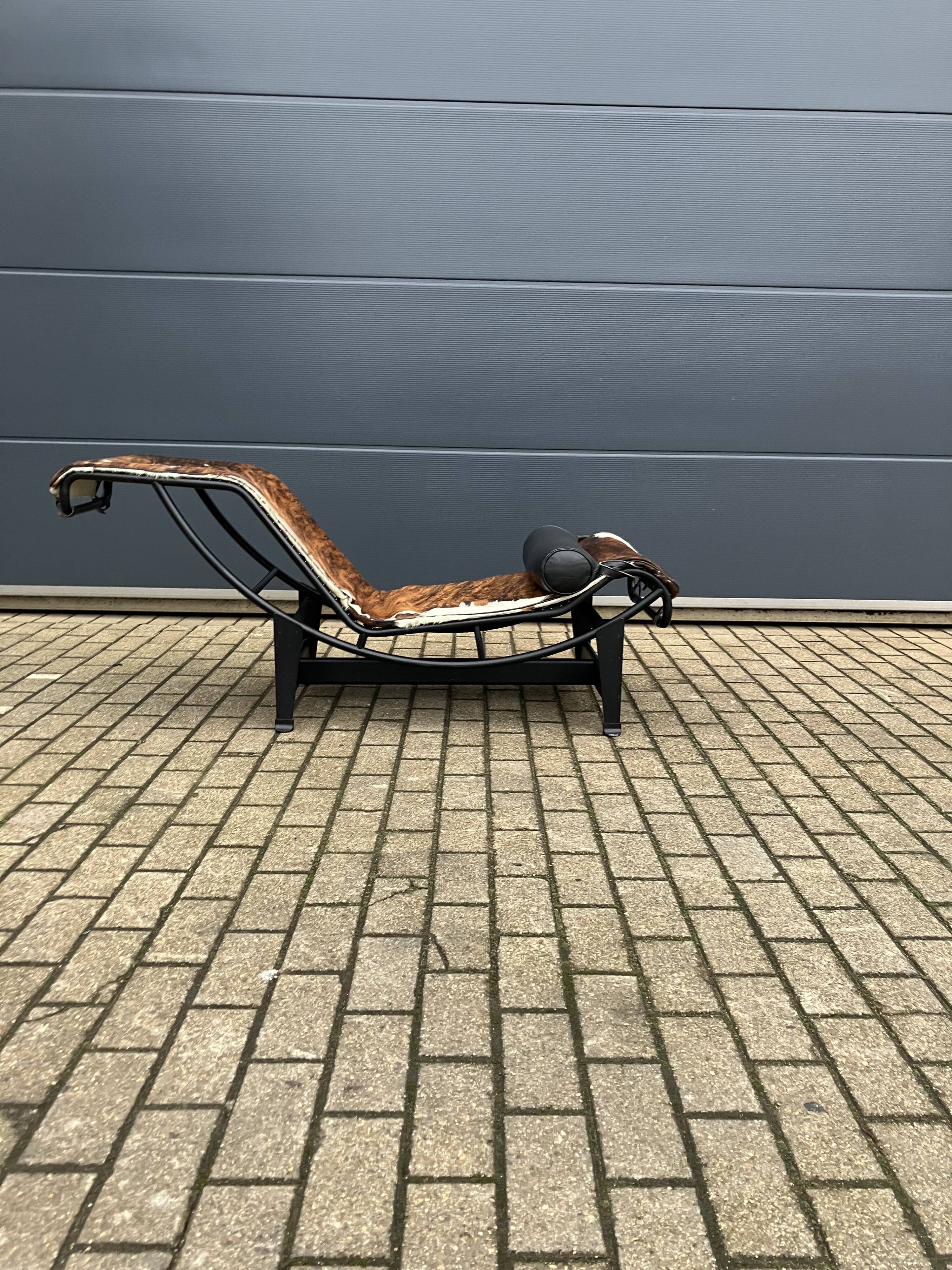 Originele Low numbered Cassina Le Corbusier Lc4 Pony skin