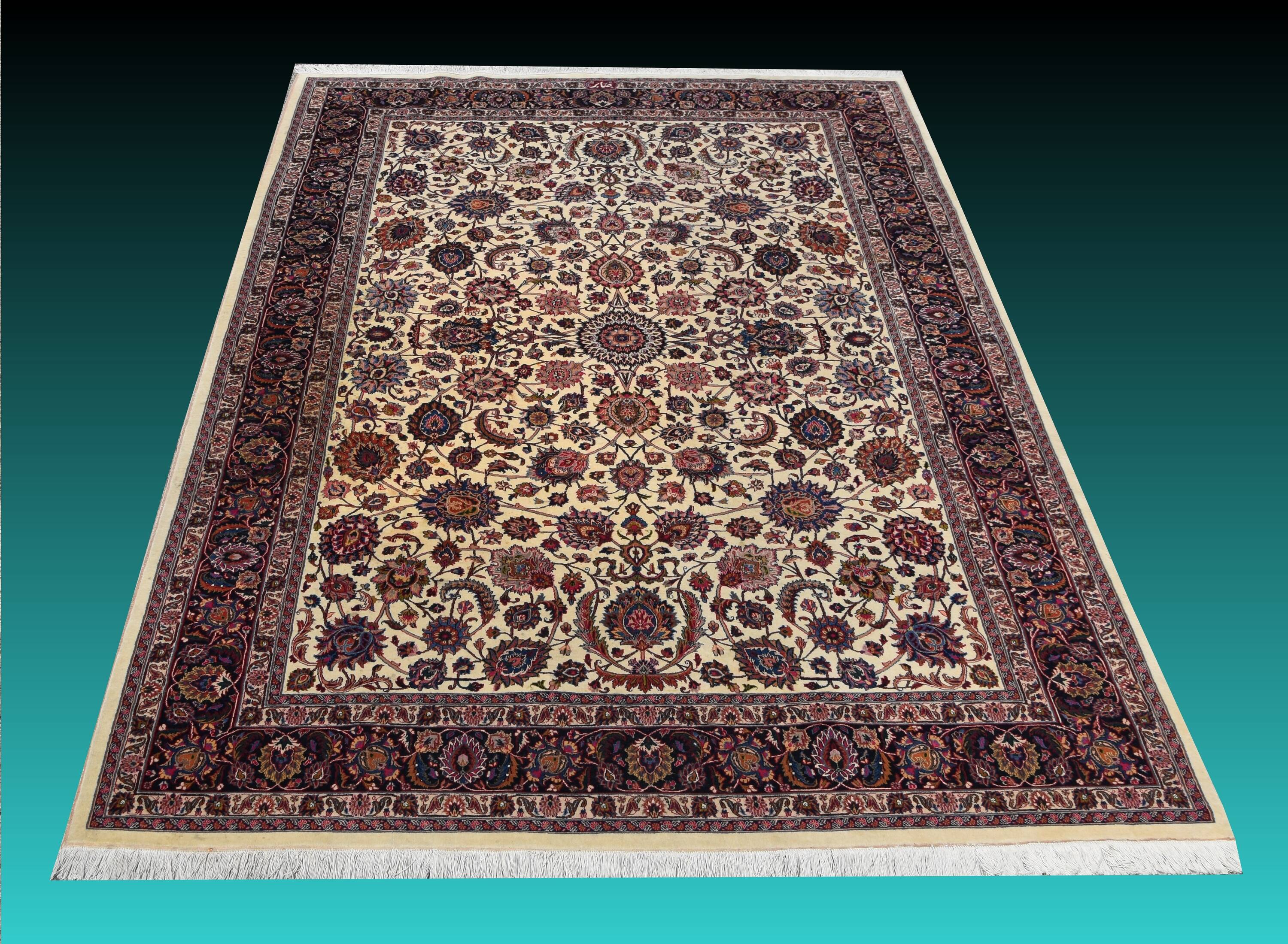 Oriental carpet Tabriz Iran in wool and silk – Signed "Saber" – 210 x 300 cm