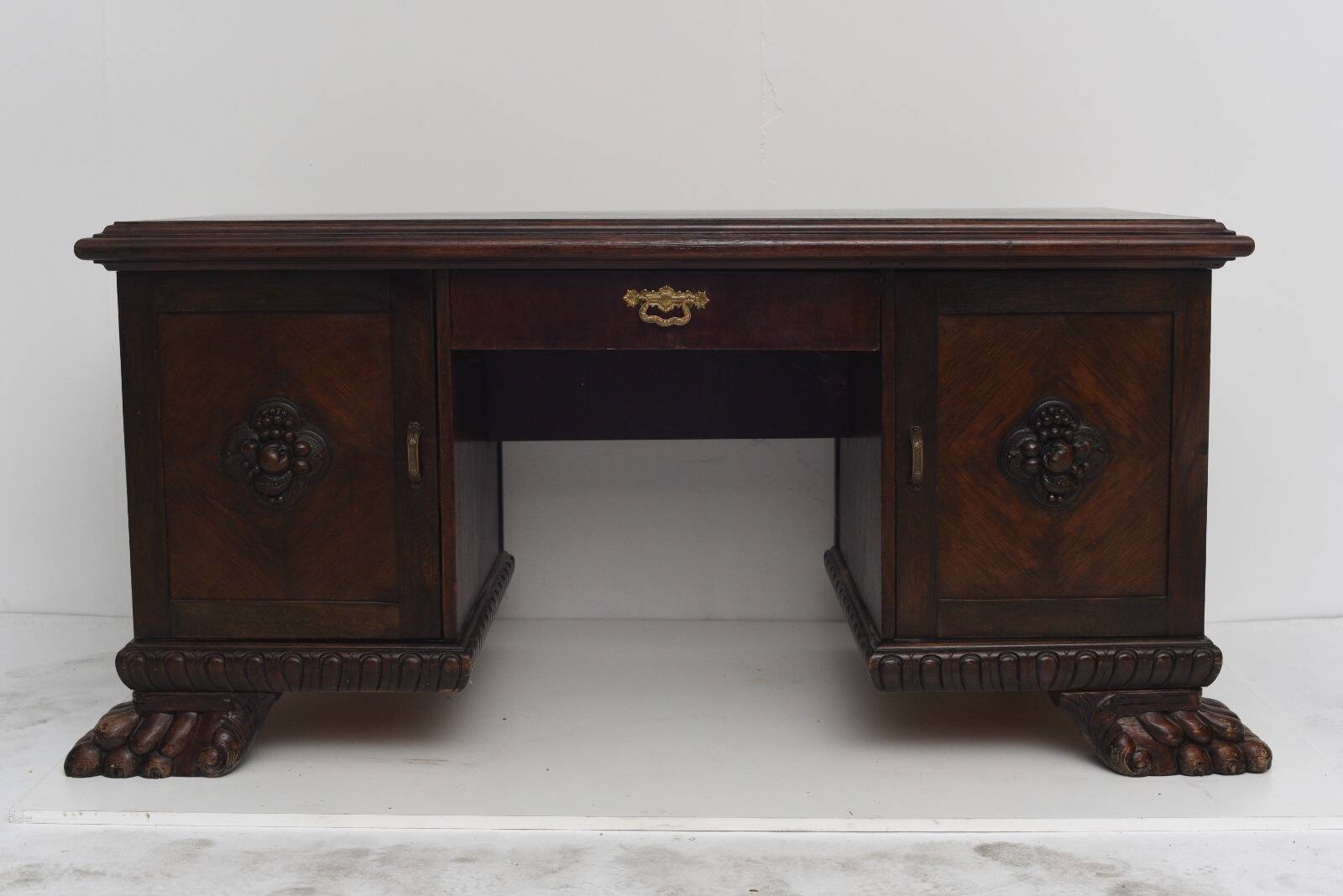 Vintage Desk in Walnut, 1920s