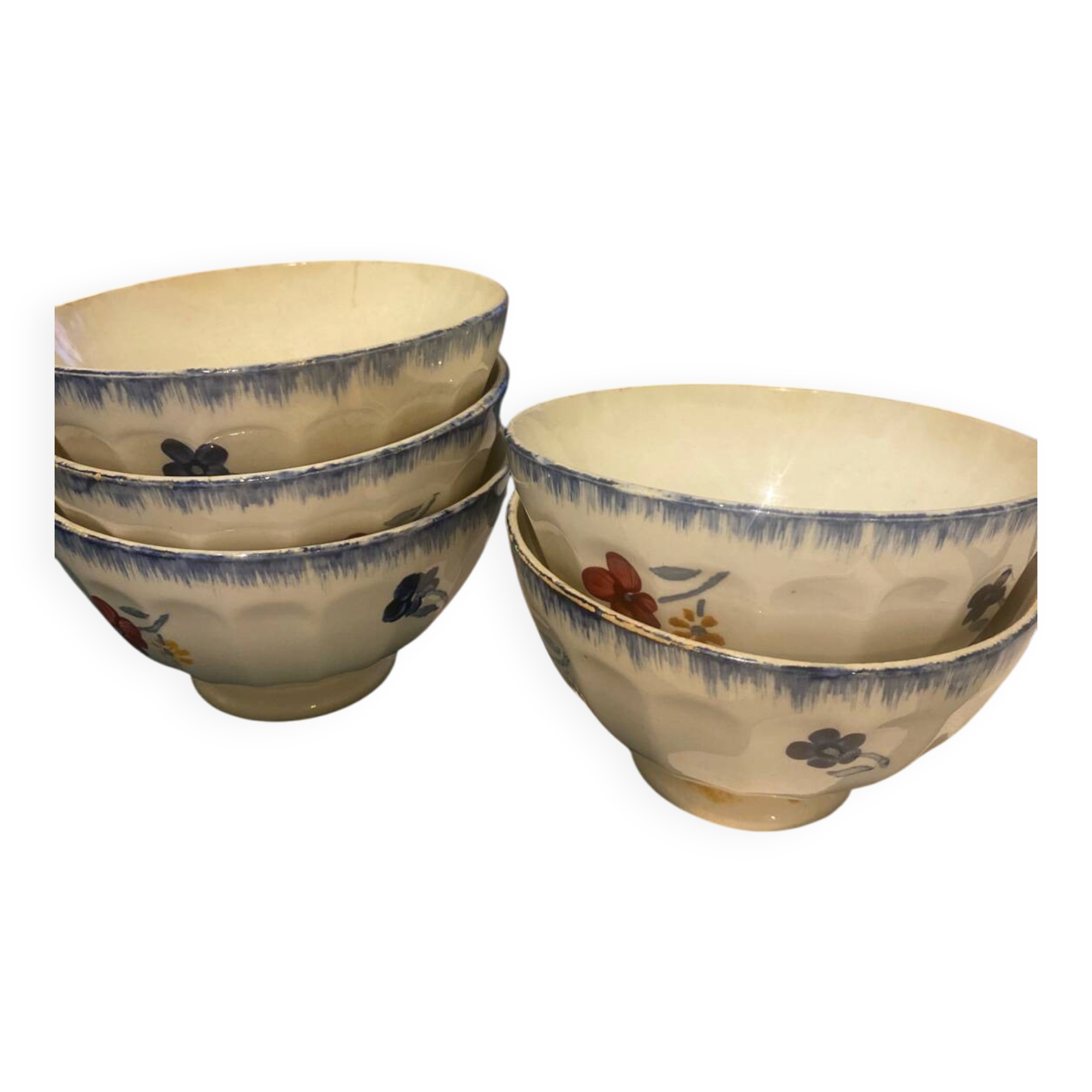 Discover a set of two mini bowls from the famous MARY LOU series.
