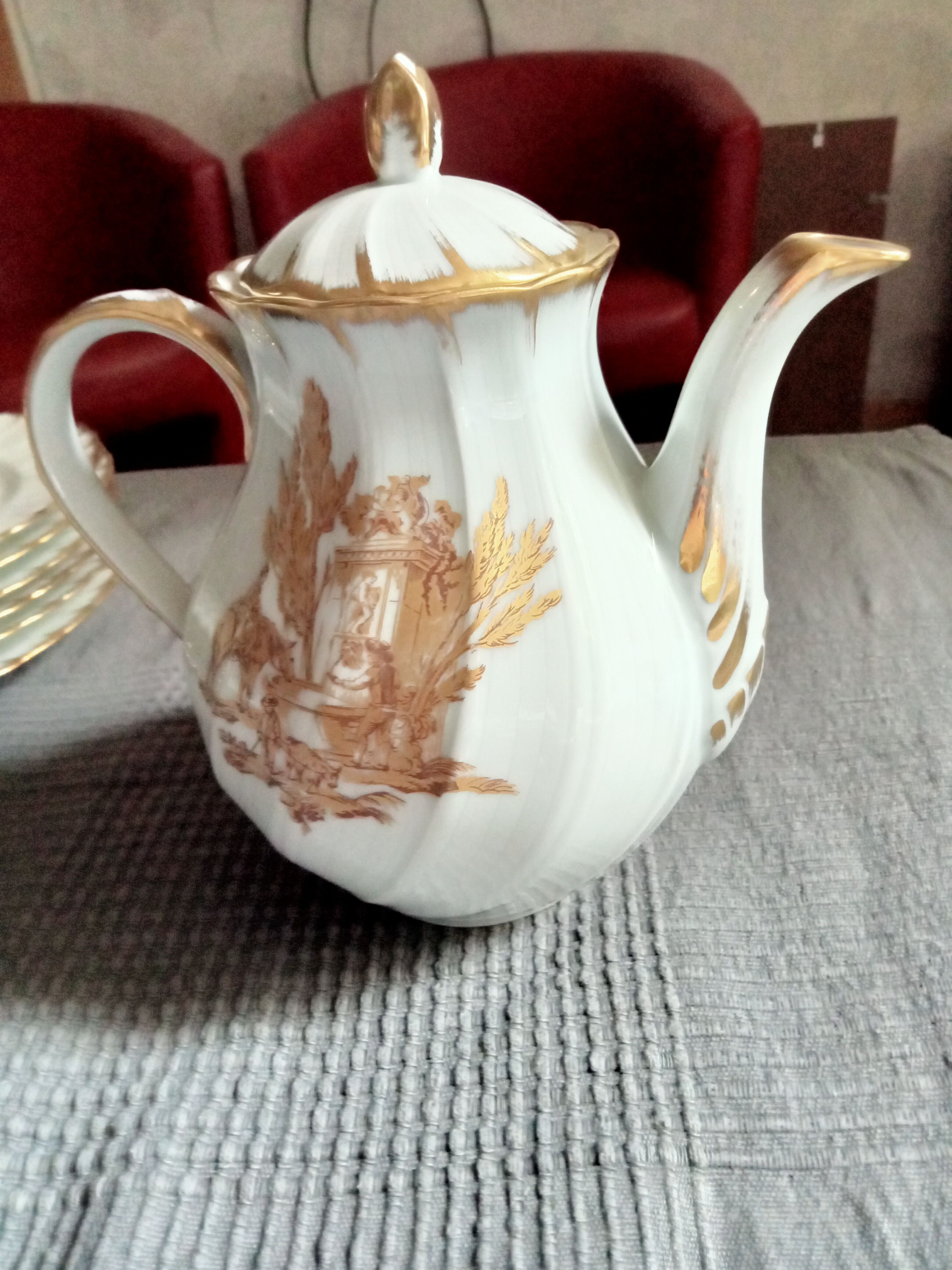 Limoges porcelain teapot Bernardaud