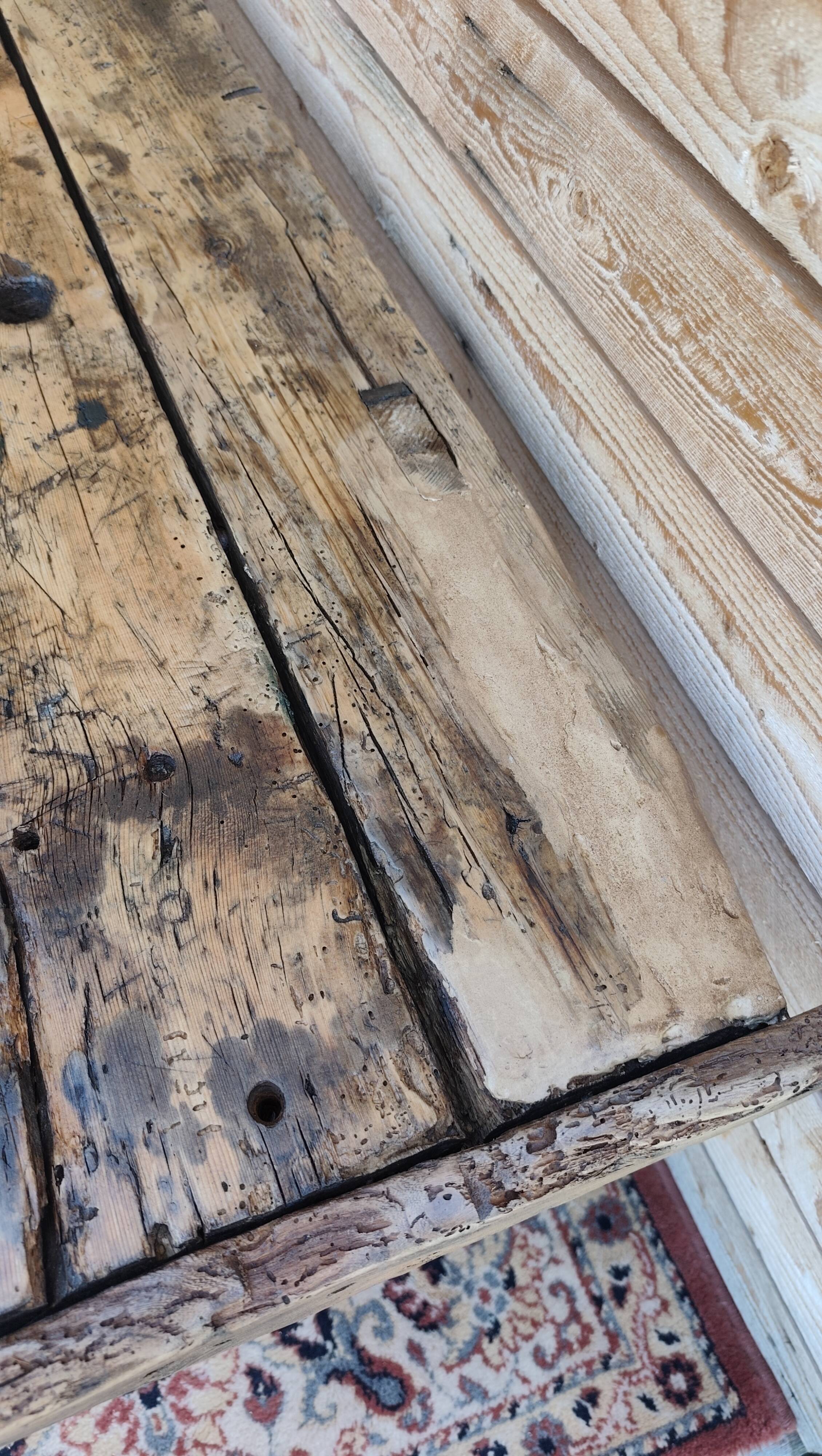 Bench - TV unit - Duck down bed runner