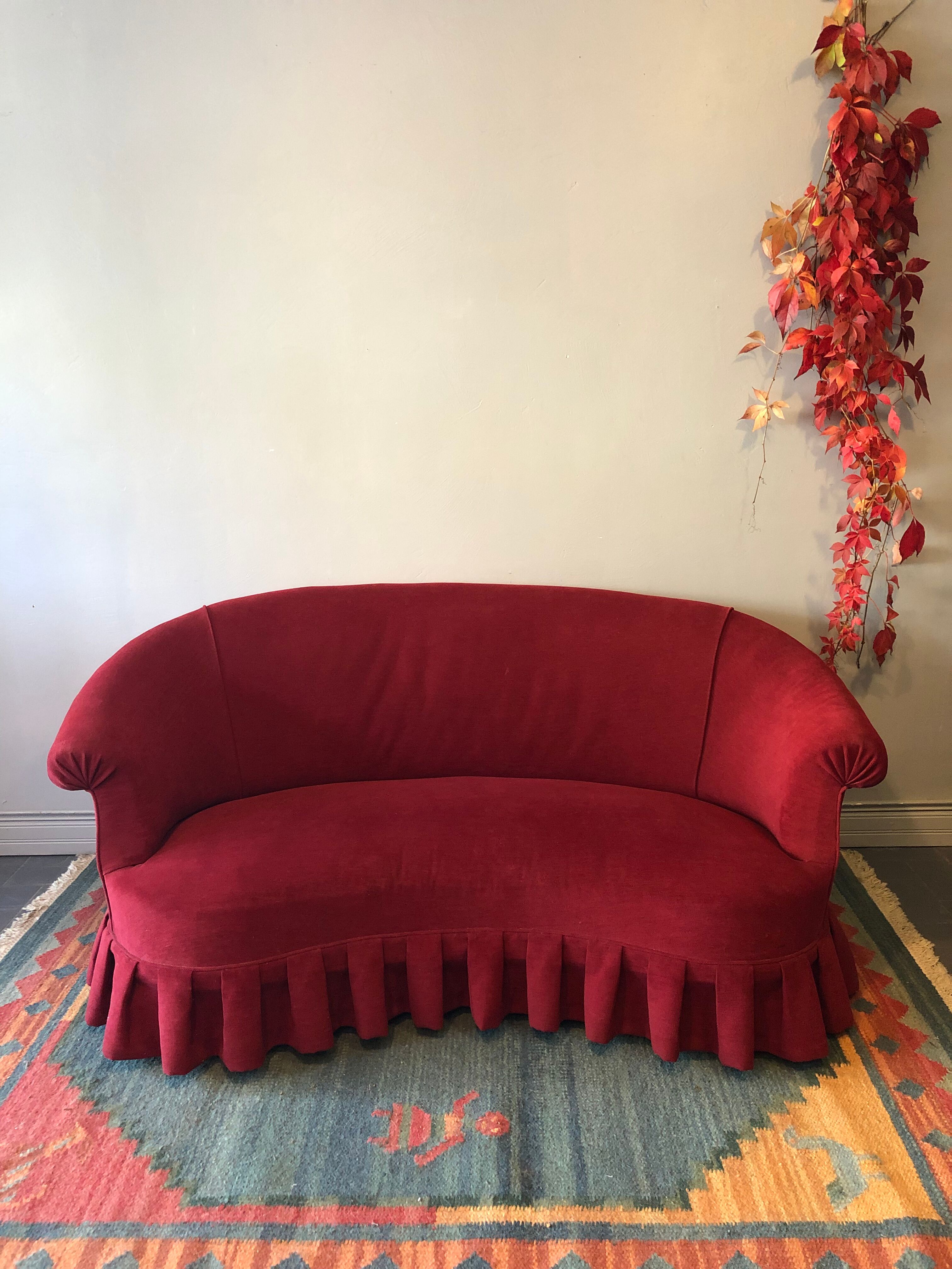 Napoleon III period toad sofa