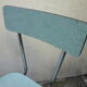 Chaise en formica bleue