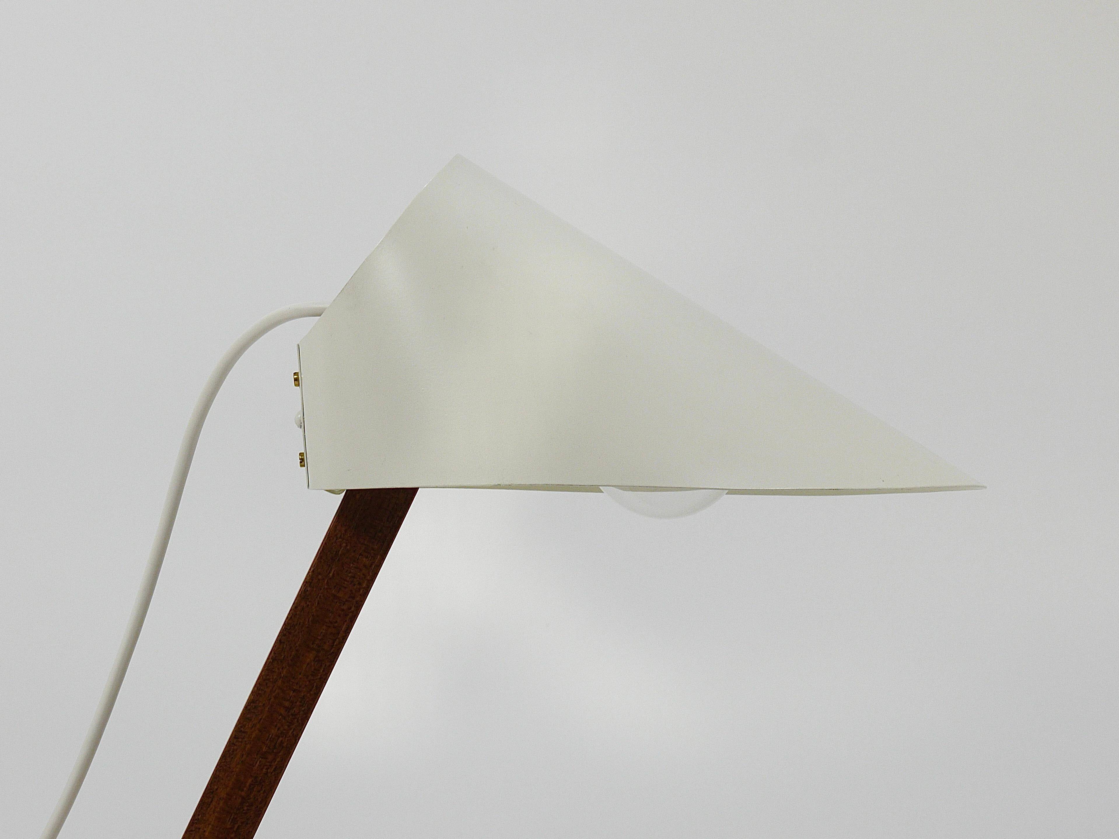 Two white desk lamps "Billy TL" by J.T. Kalmar, Vienna, mid-century style.
