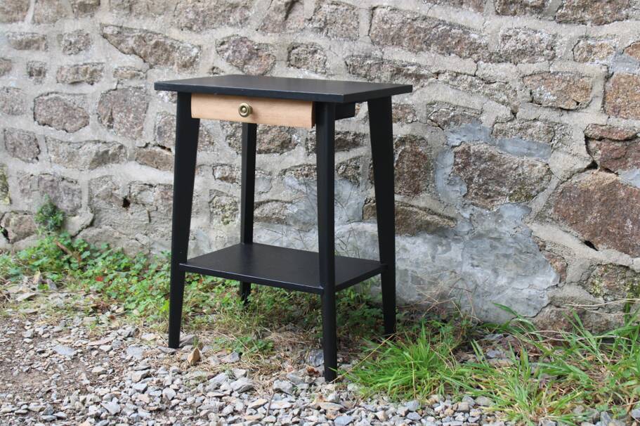 Table de chevet style scandinave