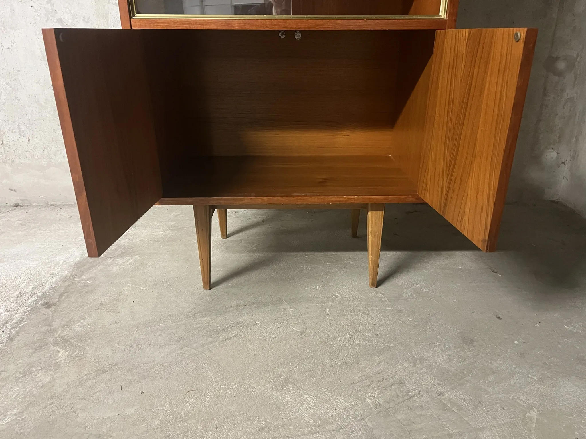 Scandinavian style display shelf