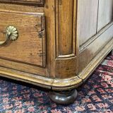 18th century chest of drawers in walnut and fir