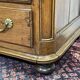 Commode 18ème en noyer et sapin