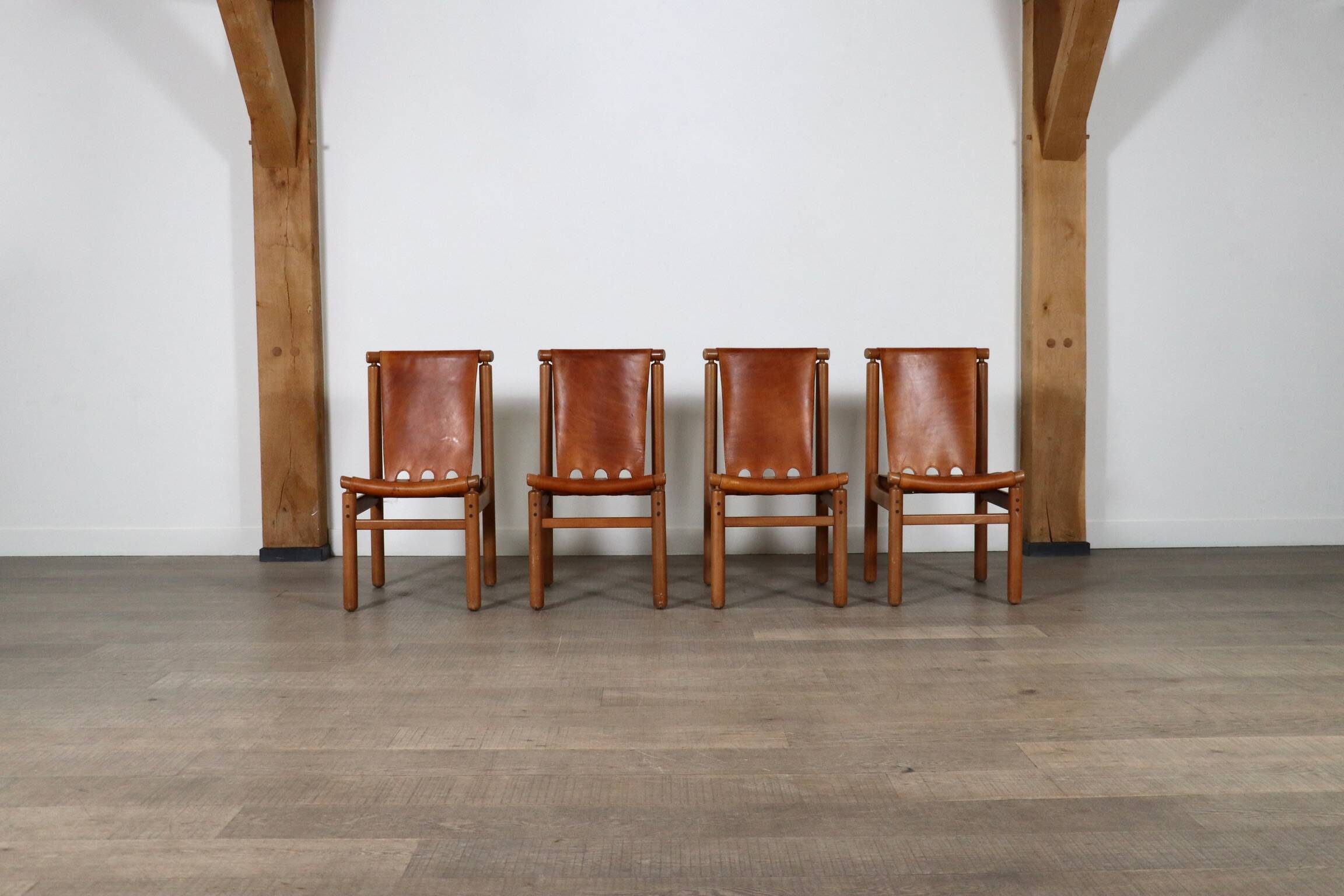 Chaises de salle à manger Ilmari Tapiovaara pour La Permanente Mobili Cantù, 1960s