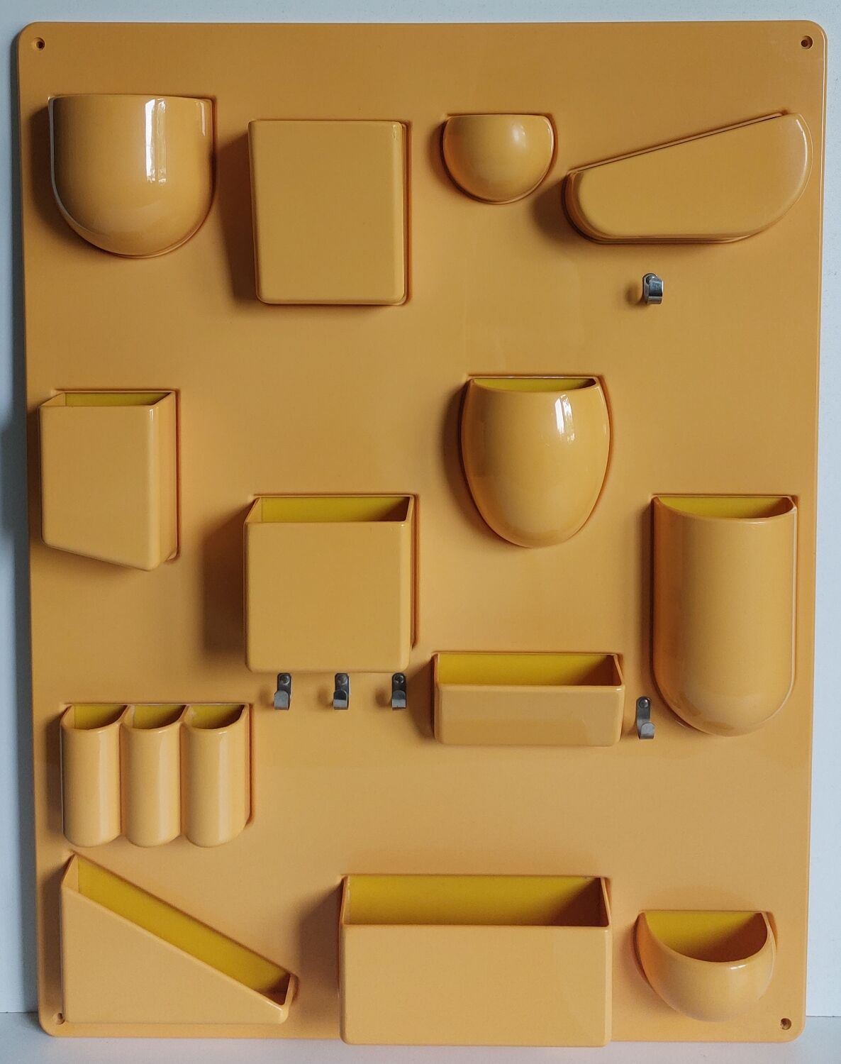 Uten Silo by Dorothee Becker Maurer