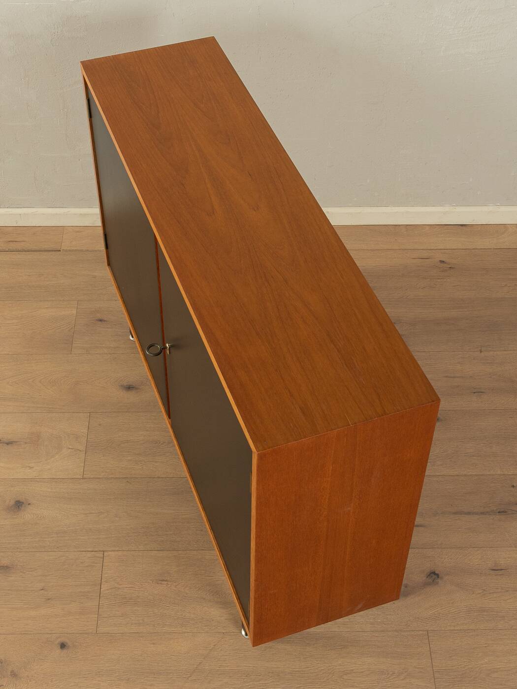 1960s Dresser