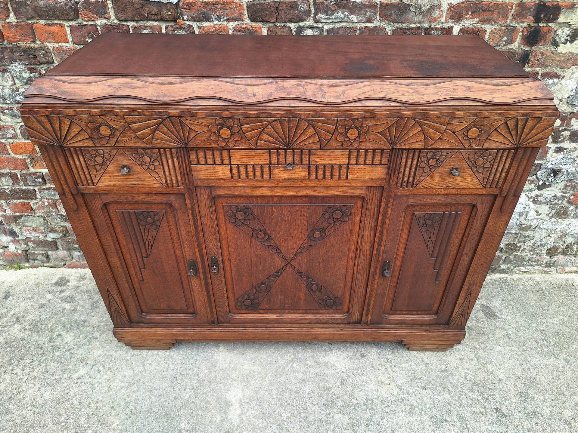 Buffet art déco plateau bois, meuble vaisselier ancien  Dimensions 142