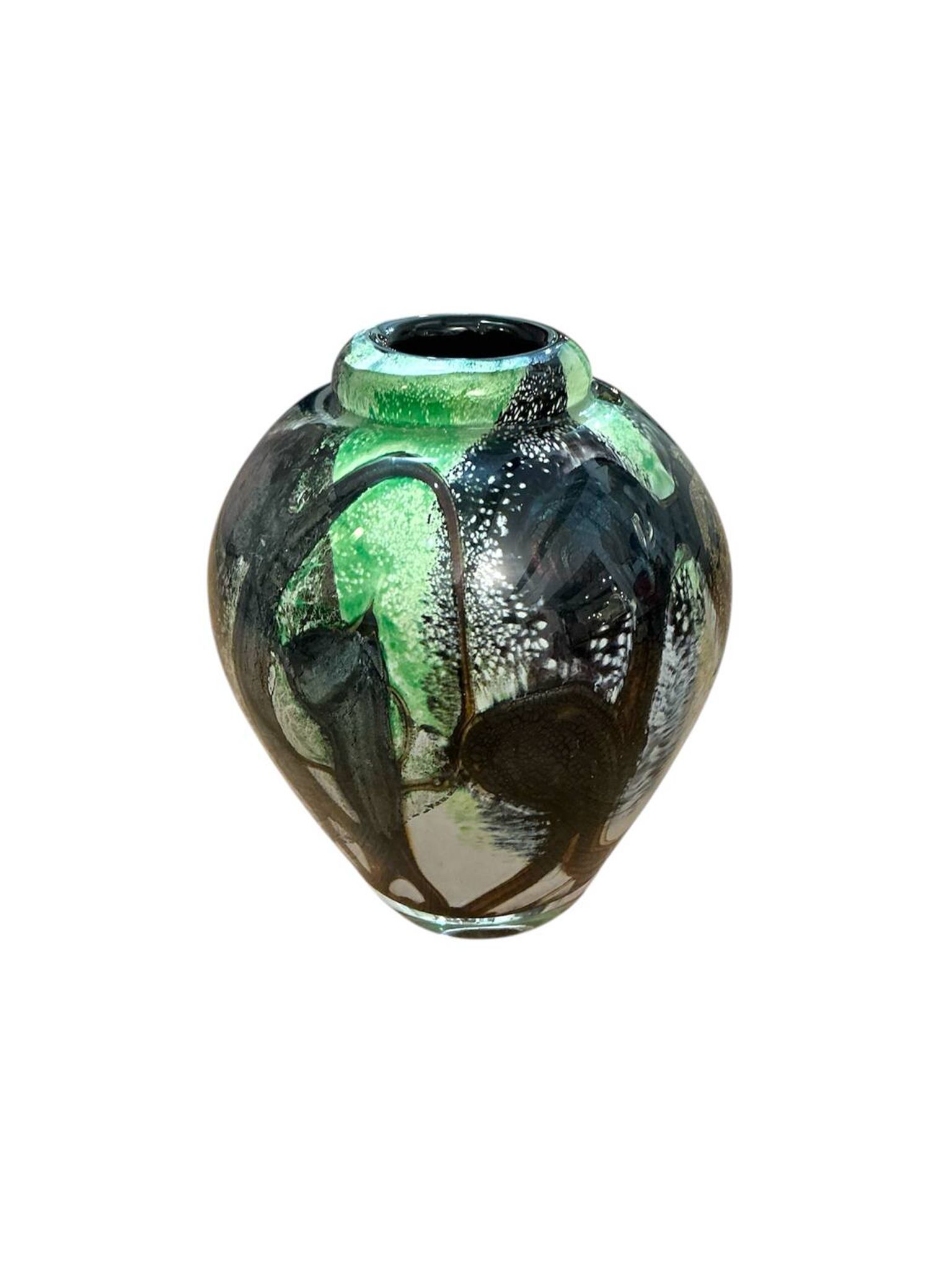 Vase Ada LOUMANI en verre soufflé dans les tons verts