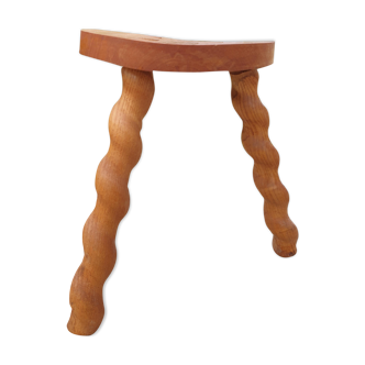Wooden tripod milking tabouret
