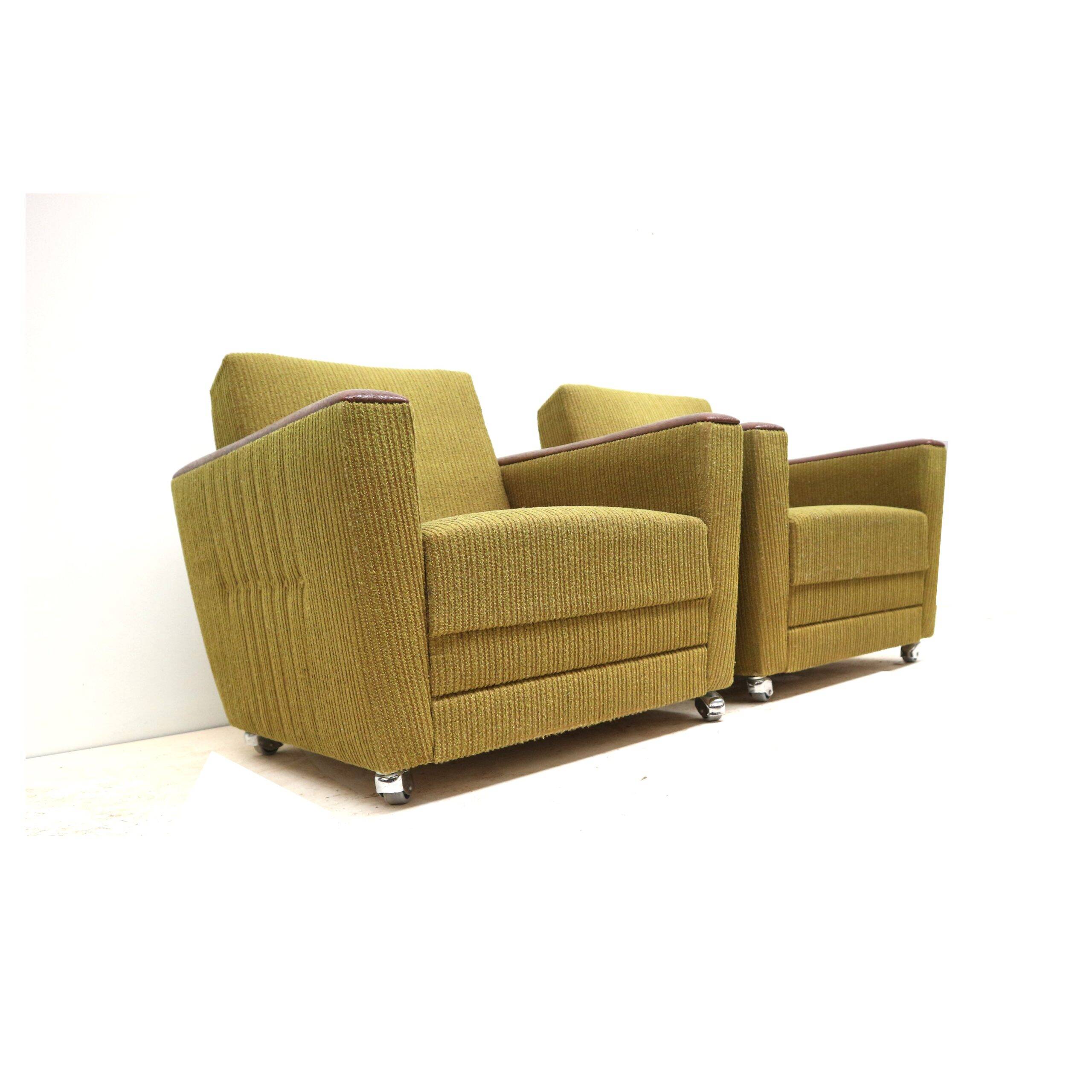 Ensemble de 2 fauteuils vintage verts des années 1970.
