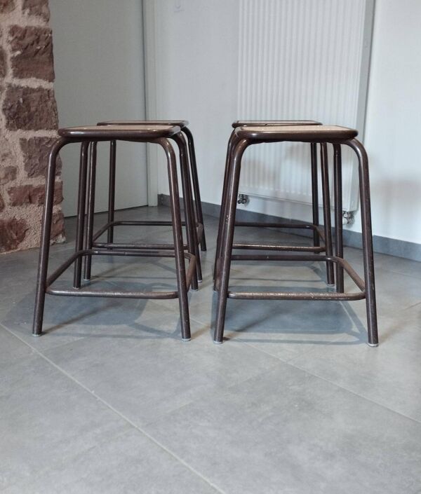 4 tabourets empilables vintage d'ateliers industriels Mullca