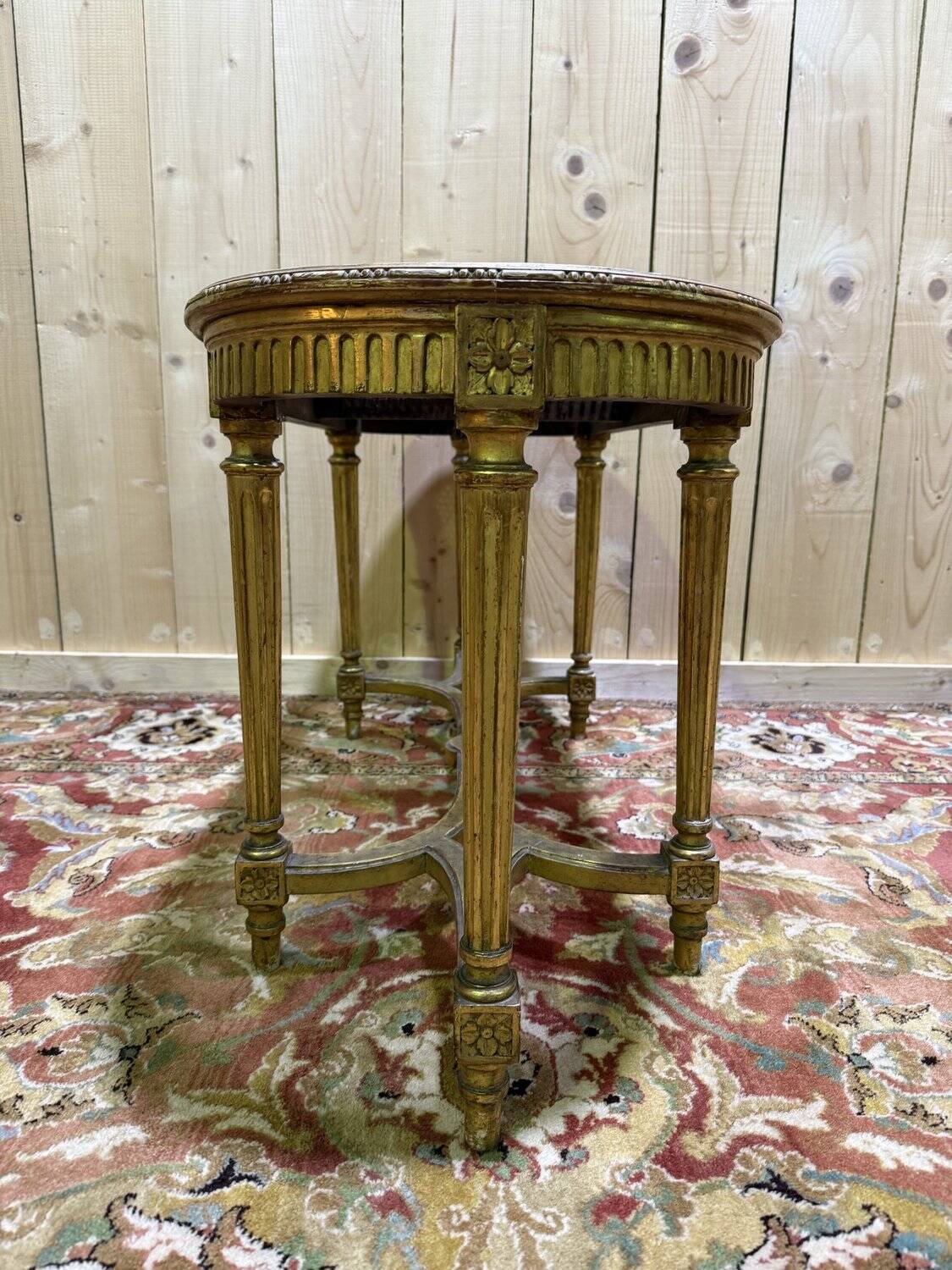 Bench - Piano bench in caning and gilded wood in the Louis XVI style.