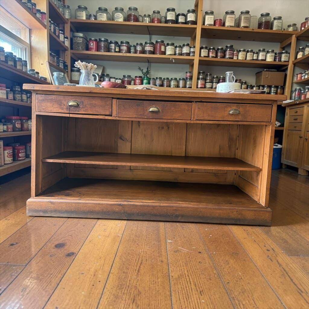 Comptoir de magasin, îlot de cuisine vintage en bois