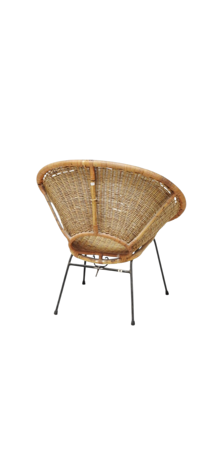 Vintage basket chair in wicker and black metal, 1960s