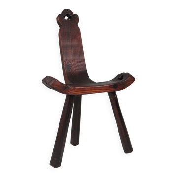 Spanish birth stool in carved wood – mid-century, brutalist spirit