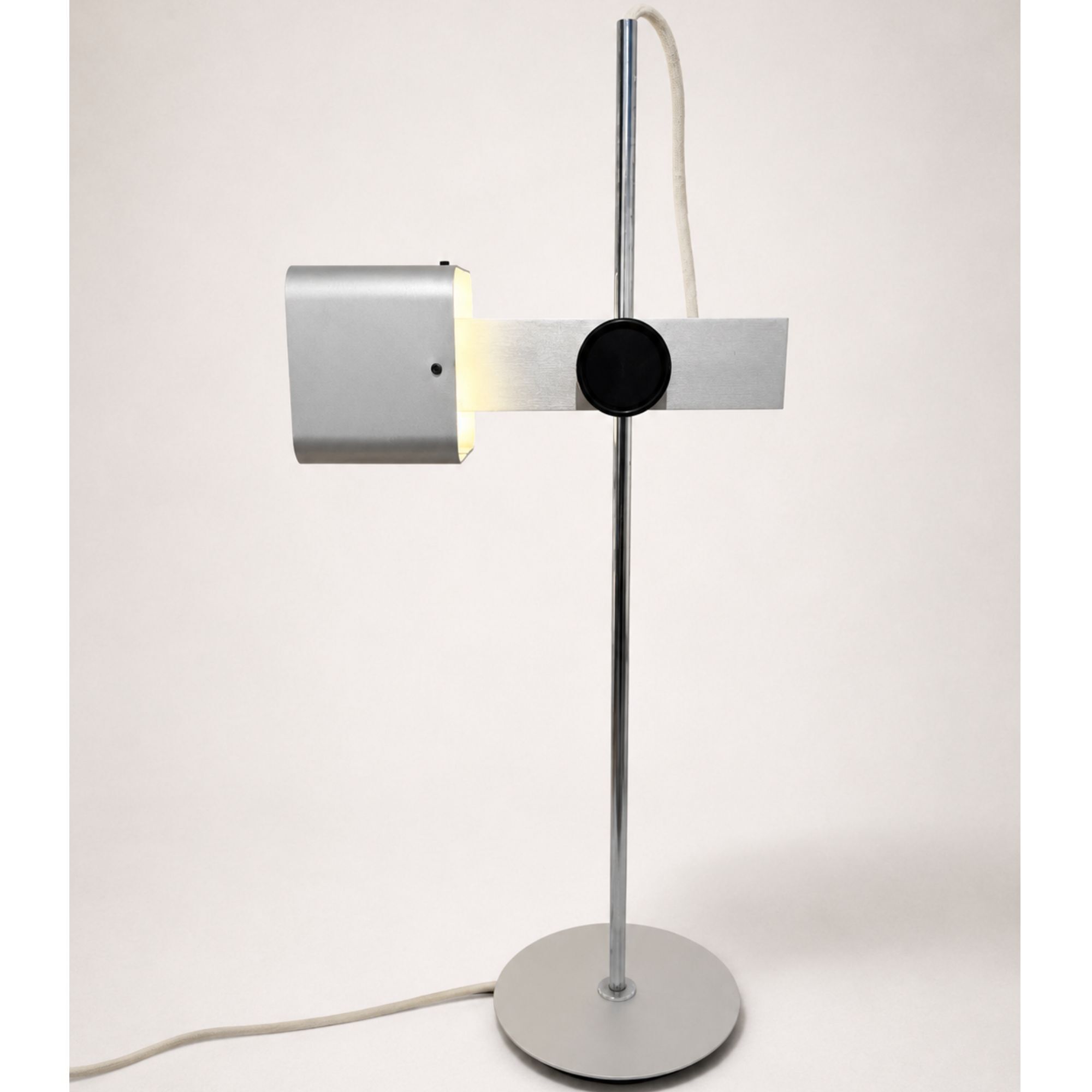 Lampe modèle F 219 par Étienne Fermigier