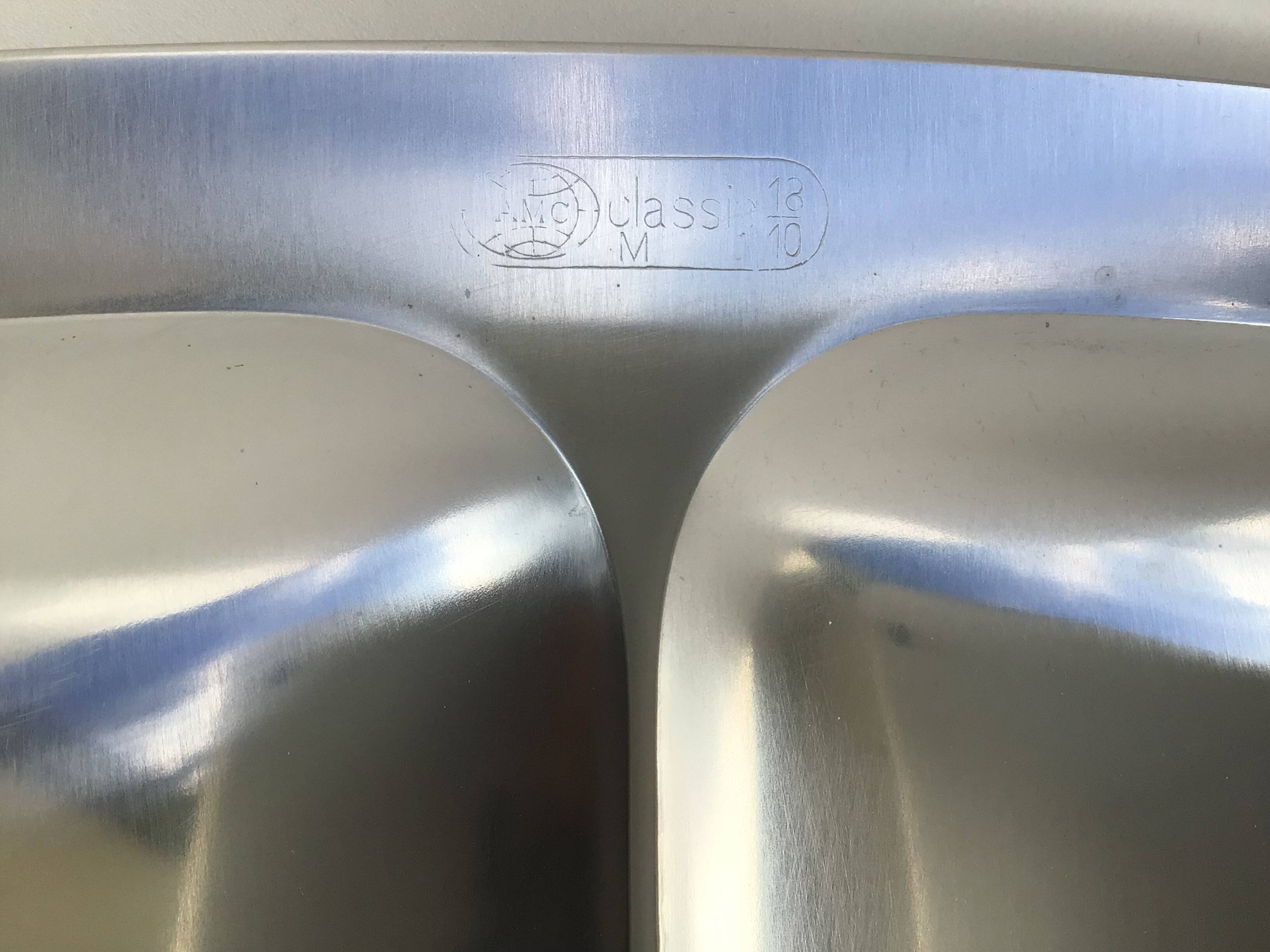 Stainless steel rectangular dish with compartments