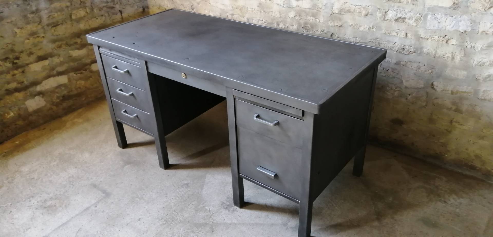 strafor industrial office