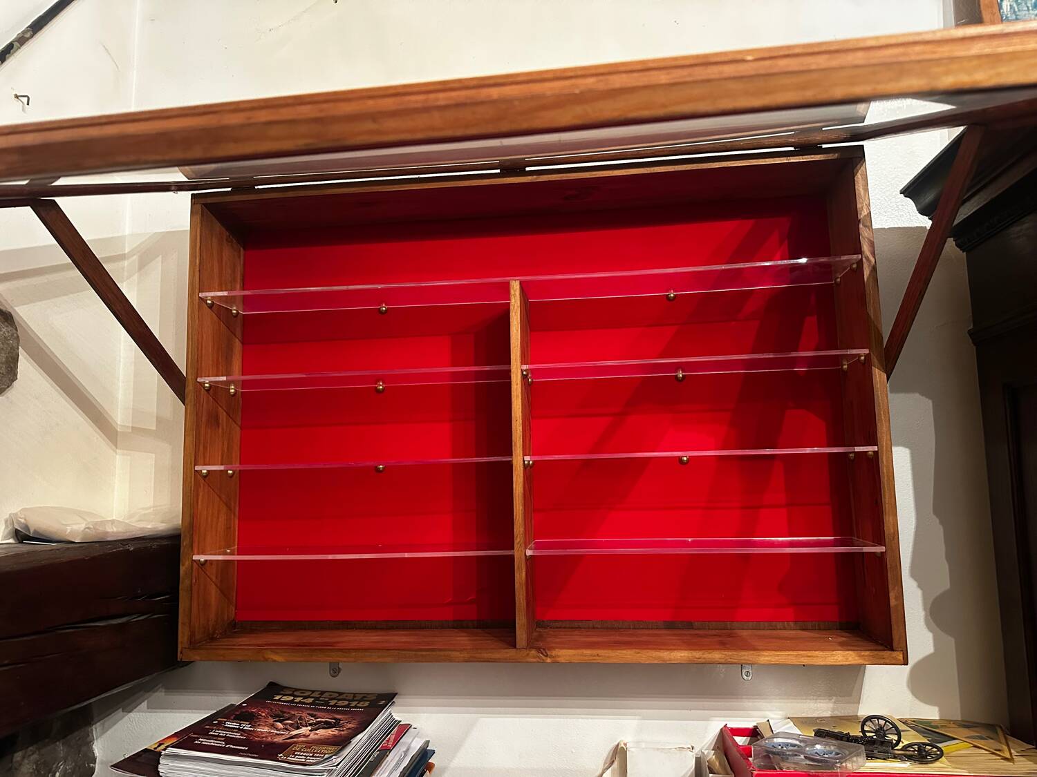 Wall display case for Collection - Wood and Plexiglass D 18 cm / W 106 cm / H 7 cm