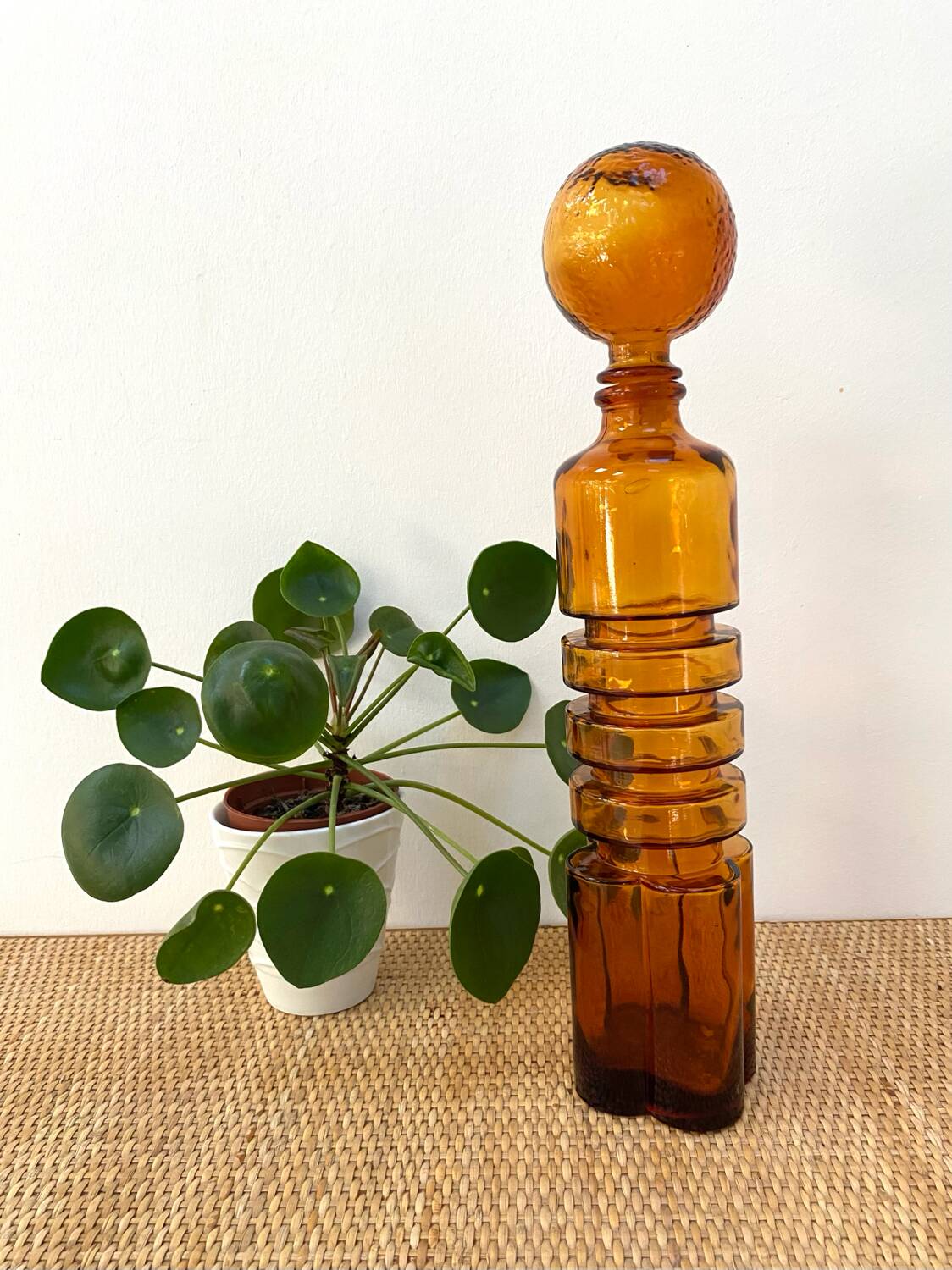 Amber carafe from Empoli from the 1960s - Quatrefoil