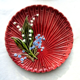 Assiette dessert barbotine Art Déco, VBS n° 4563: Muguet et myosotis fond grenat