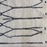 Decorated white Berber rug 270cm x 150cm